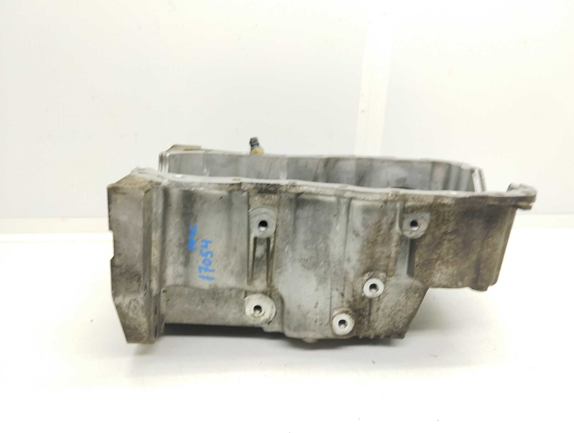 Recambio de carter para renault clio iii confort dynamique referencia OEM IAM 8200238932  