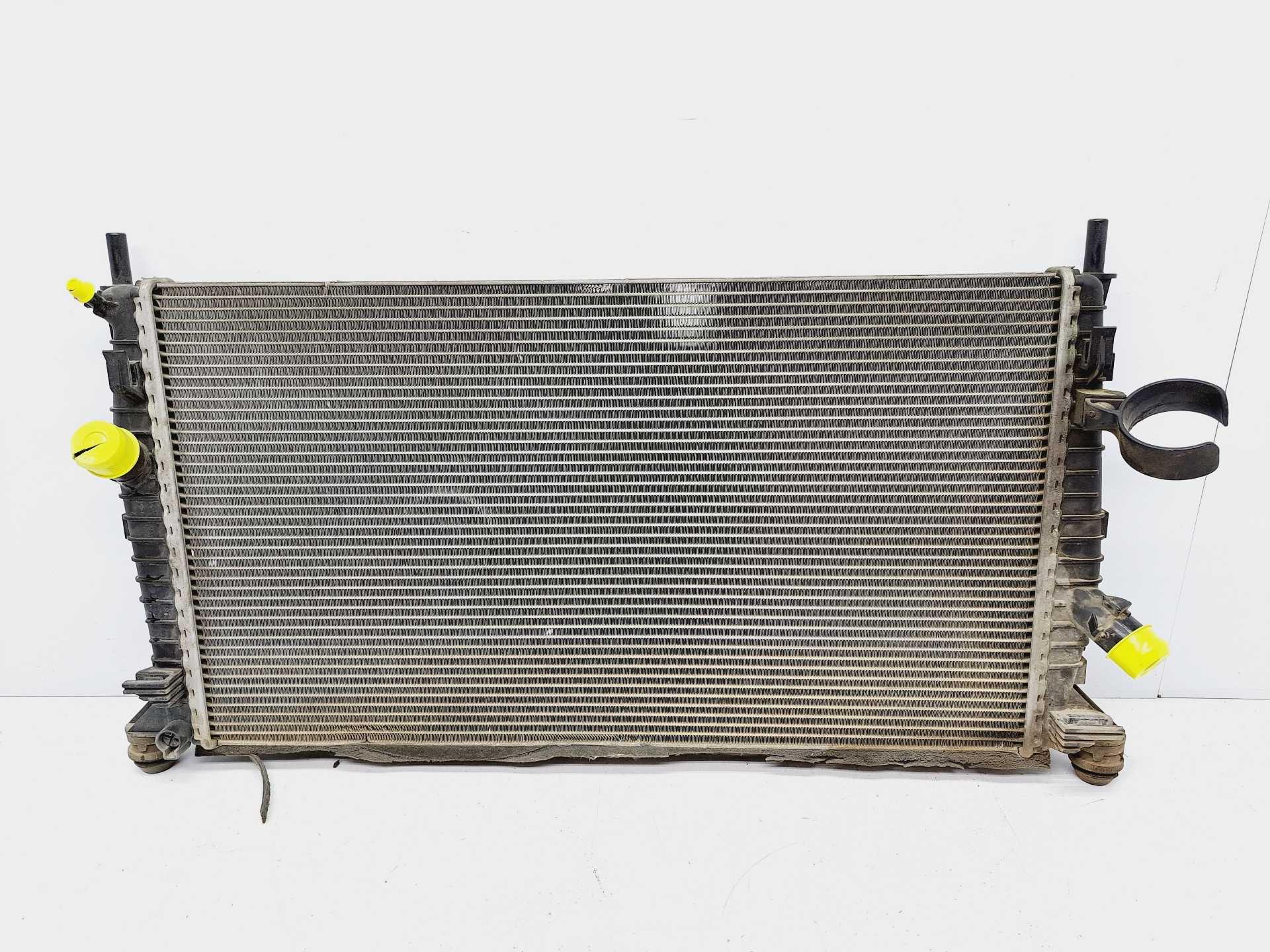 Recambio de radiador agua para ford focus berlina (cap) ambiente (d) referencia OEM IAM 3M5H8005TL FOMOCO 