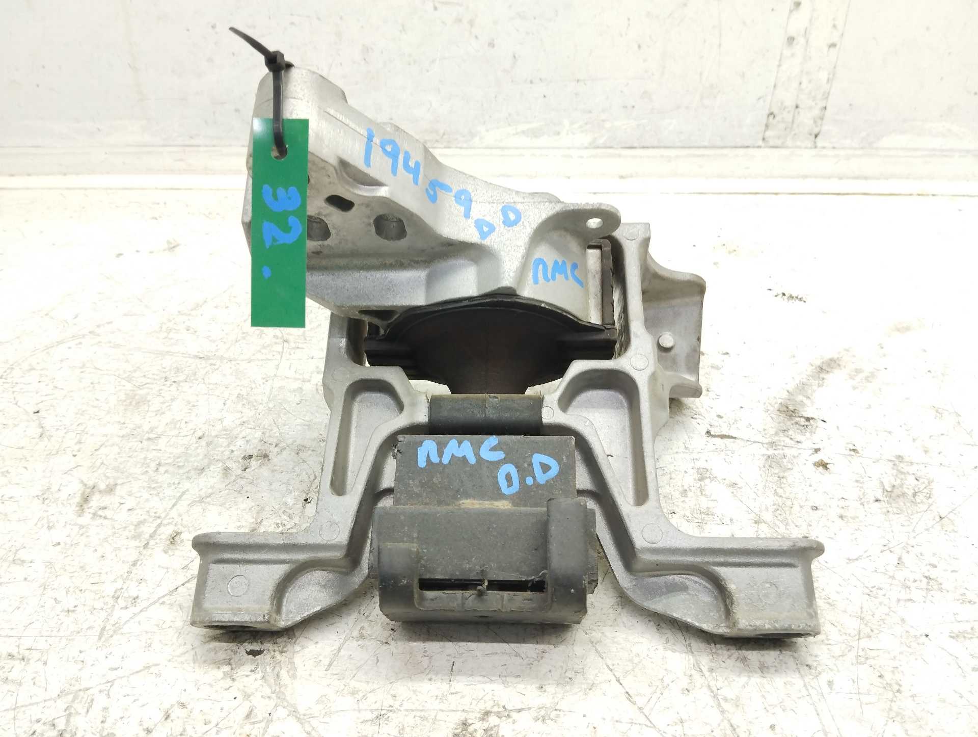 Recambio de soporte motor derecho para mazda cx-3 center-line referencia OEM IAM   