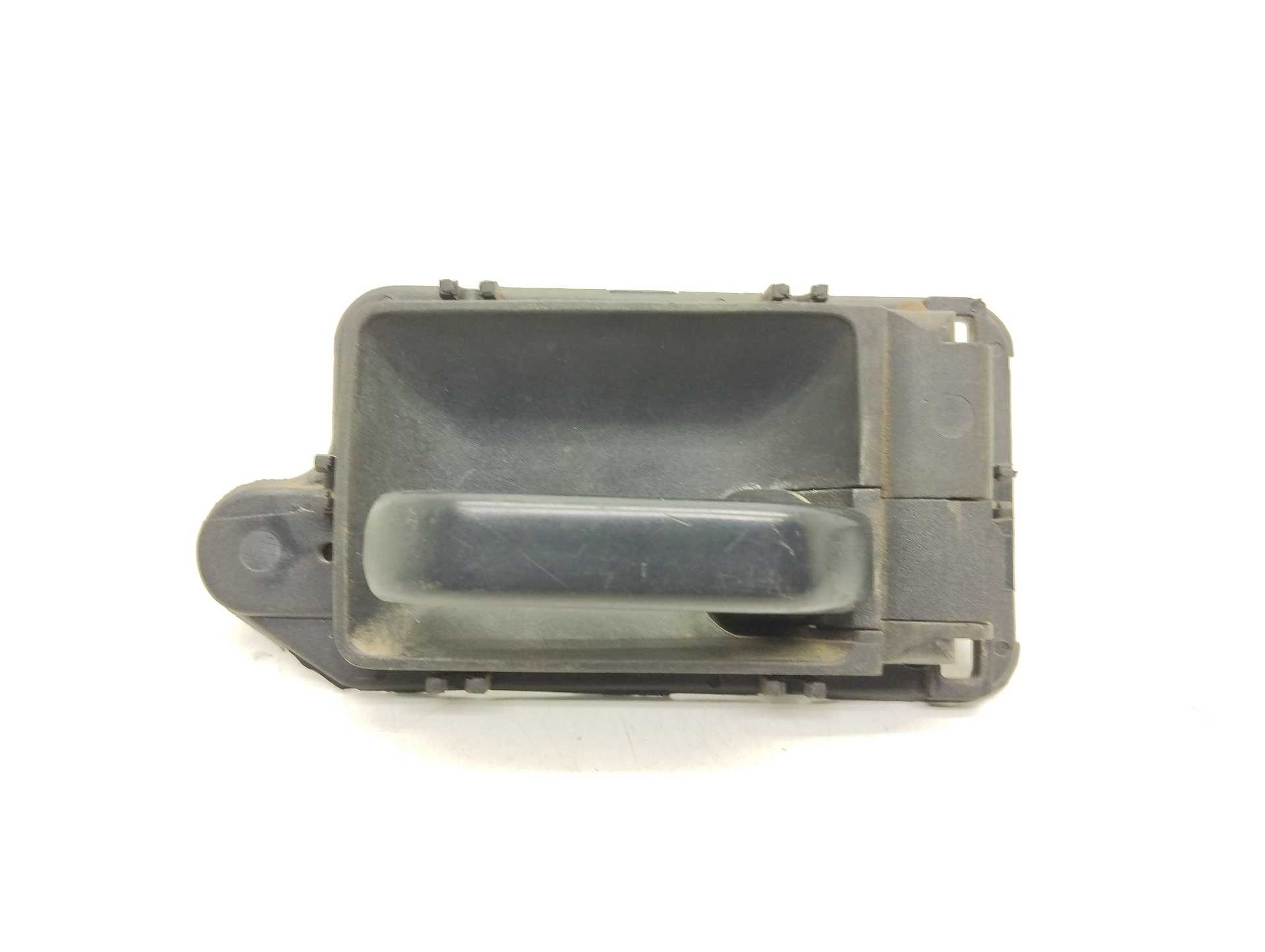 Recambio de maneta interior delantera derecha para peugeot 205 berlina 1.8 d generation referencia OEM IAM   