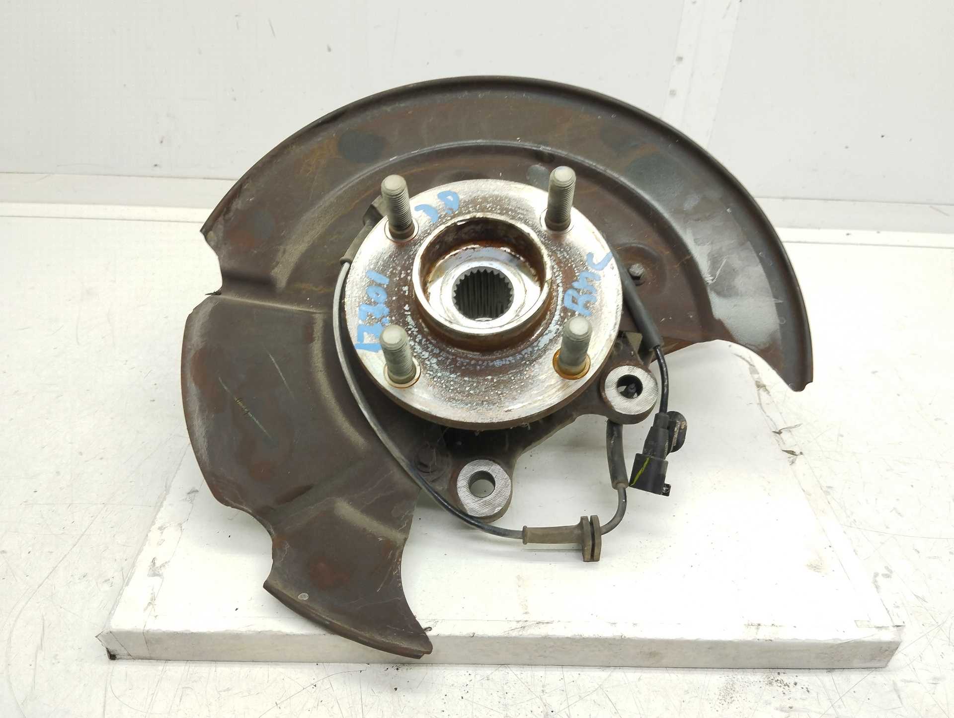 Recambio de mangueta delantera derecha para ford ecosport (cr6) cool&connect referencia OEM IAM  2050610 