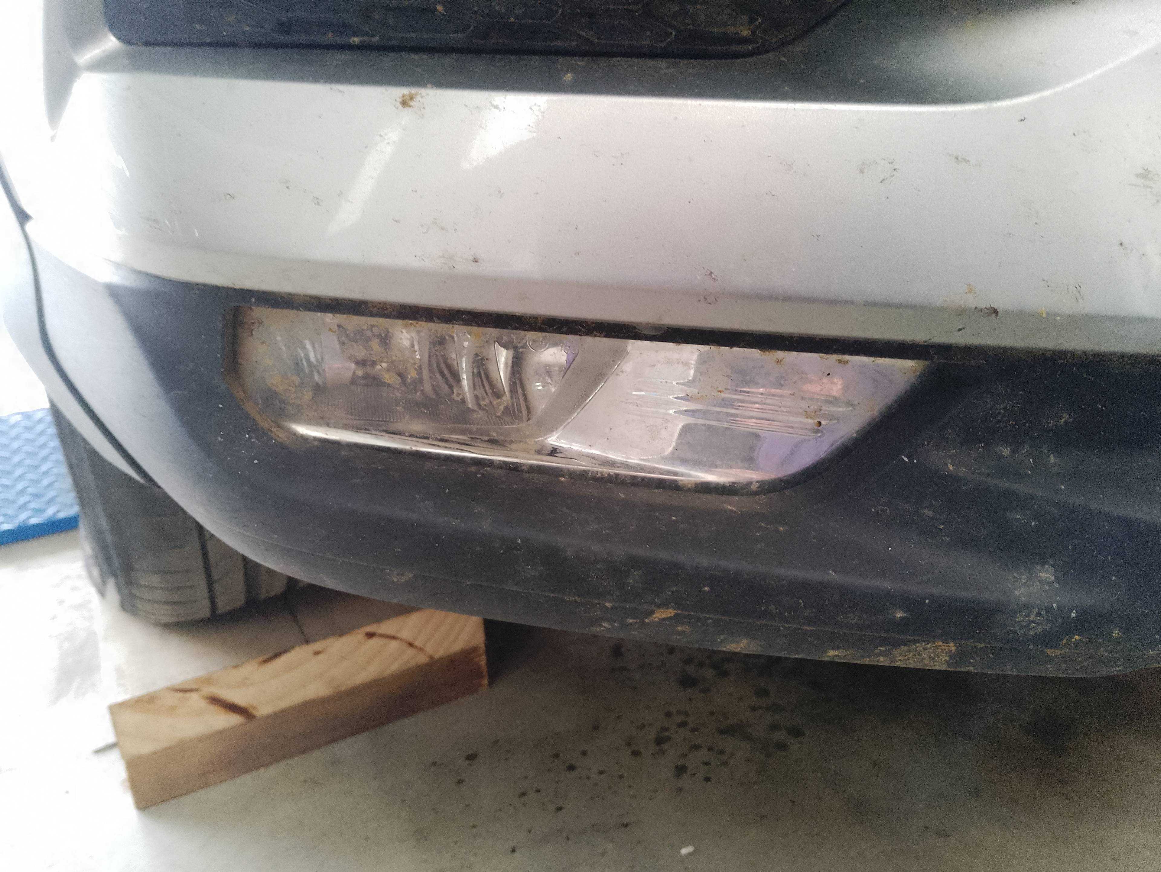 Recambio de faro antiniebla derecho para nissan qashqai (j11) n-style referencia OEM IAM   