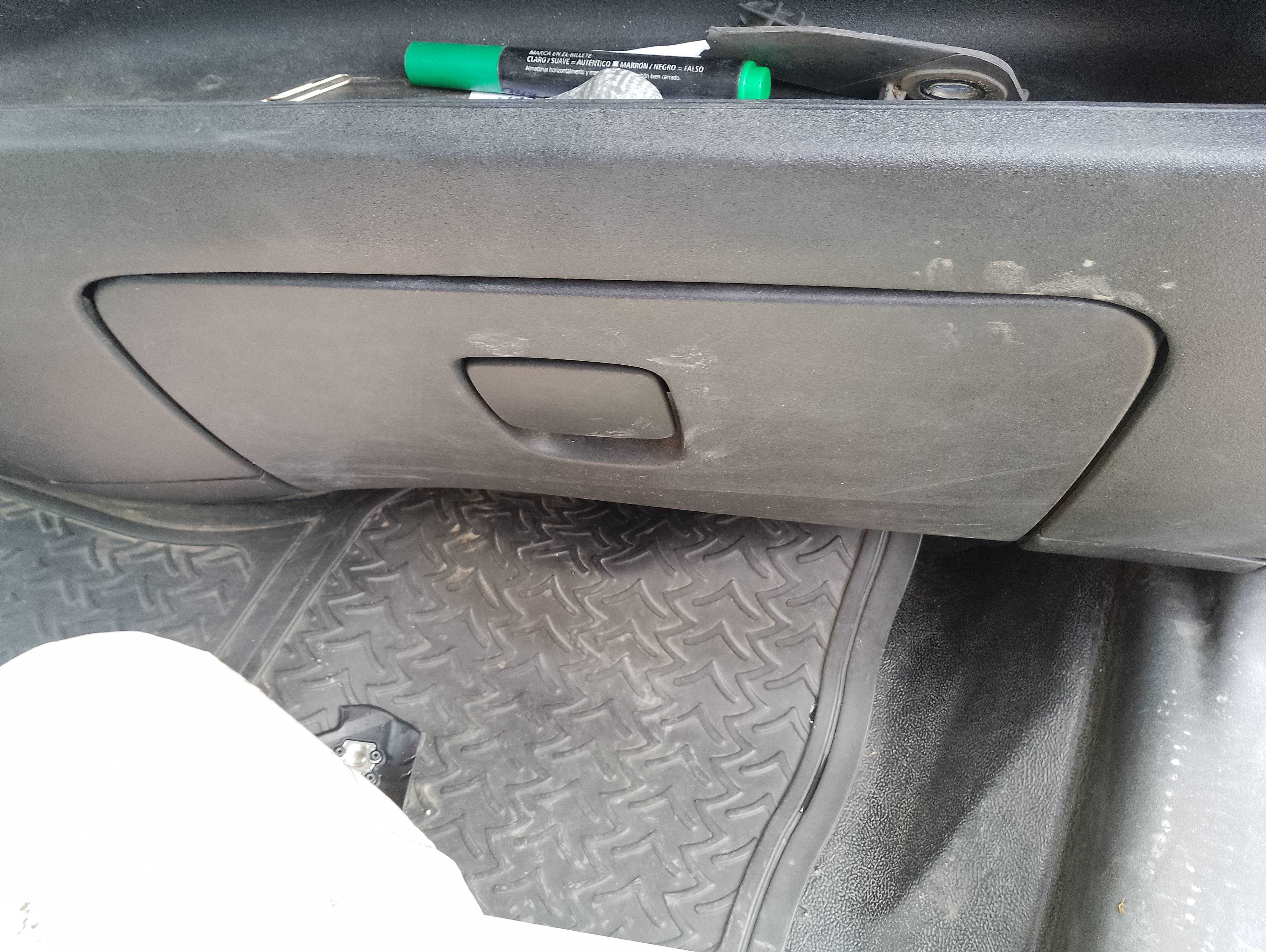 Recambio de guantera para iveco 35s12 referencia OEM IAM   