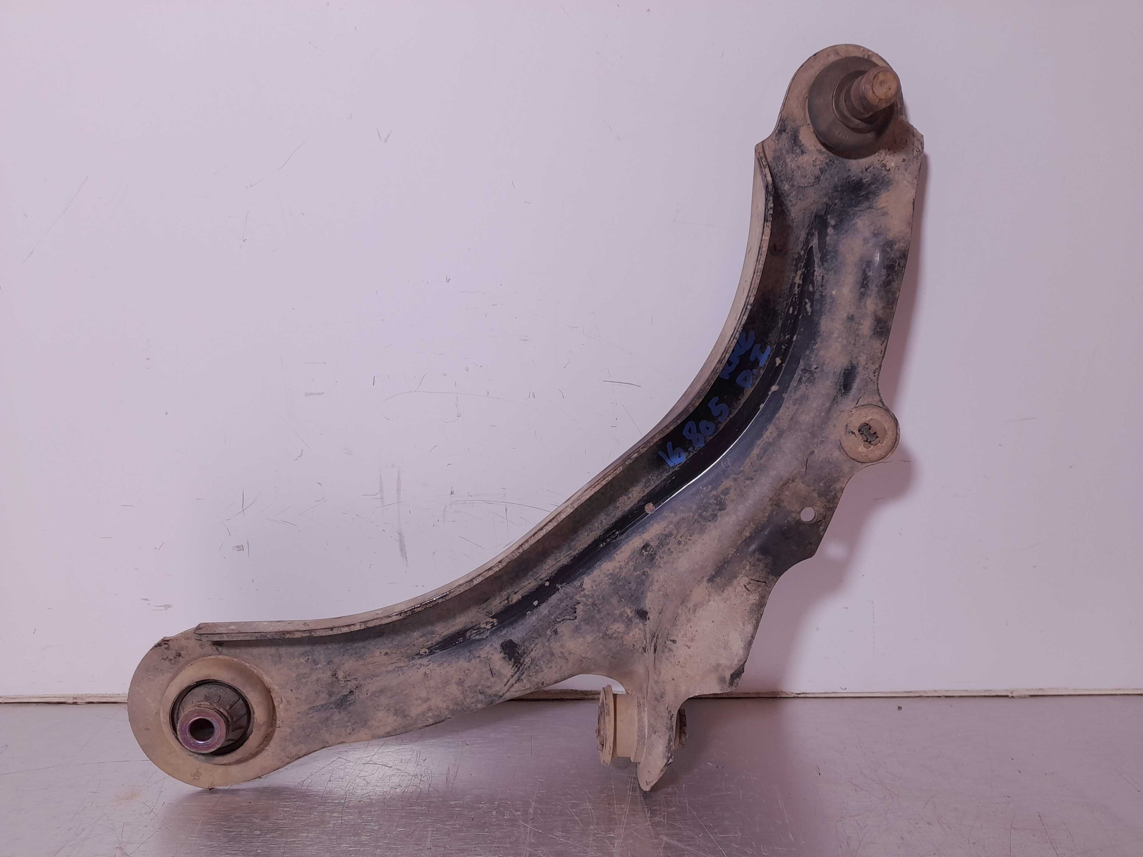 Recambio de brazo suspension inferior delantero izquierdo para renault scenic ii 1.5 dci diesel referencia OEM IAM   