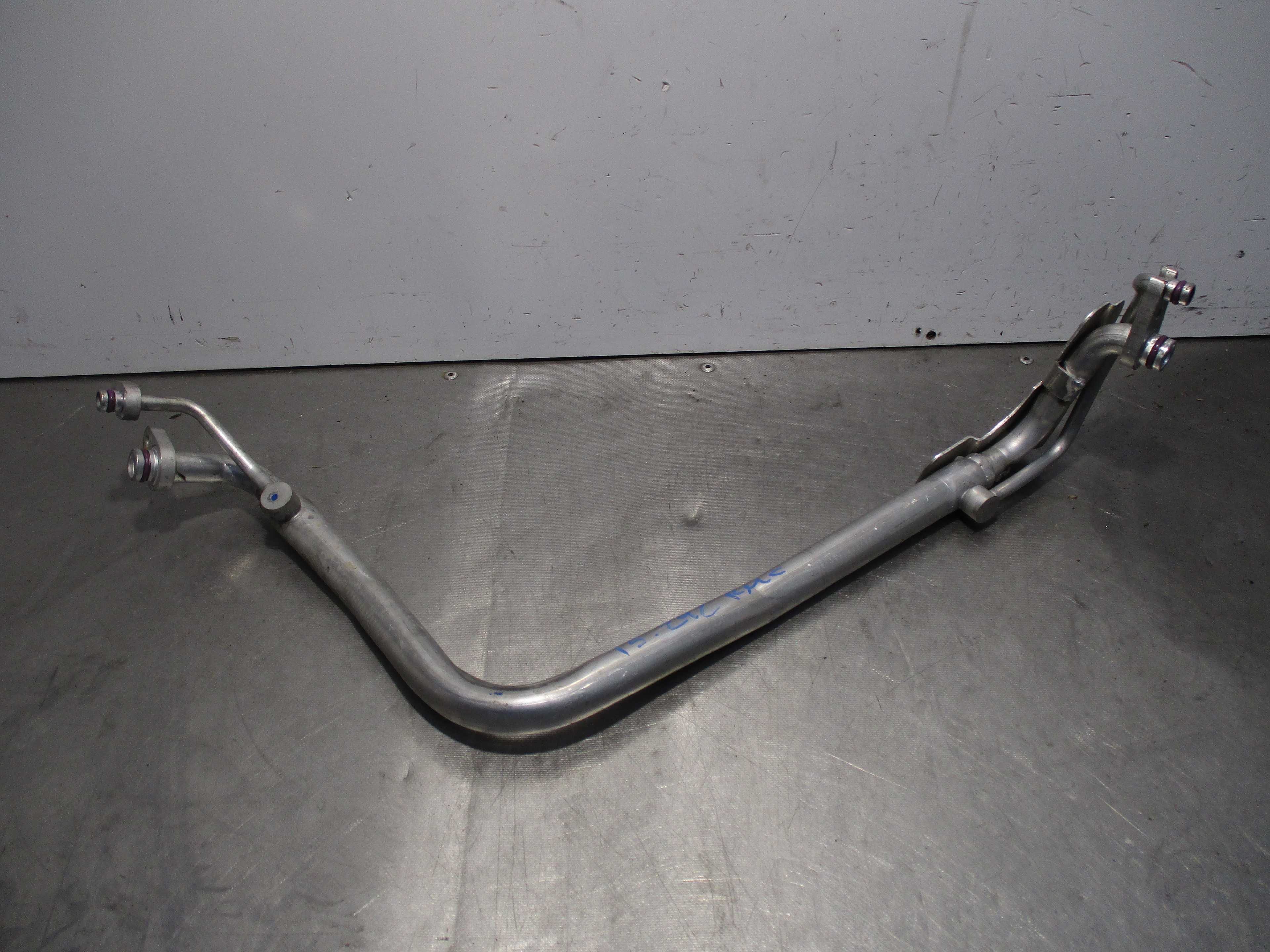Recambio de tubos aire acondicionado para audi a3 sedán (8vm) 30 tdi básico referencia OEM IAM 5Q1816738H  
