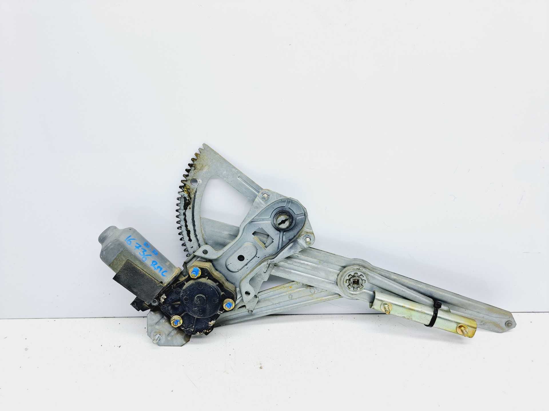 Recambio de elevalunas delantero derecho para peugeot 205 berlina 1.8 d generation referencia OEM IAM 400128B  