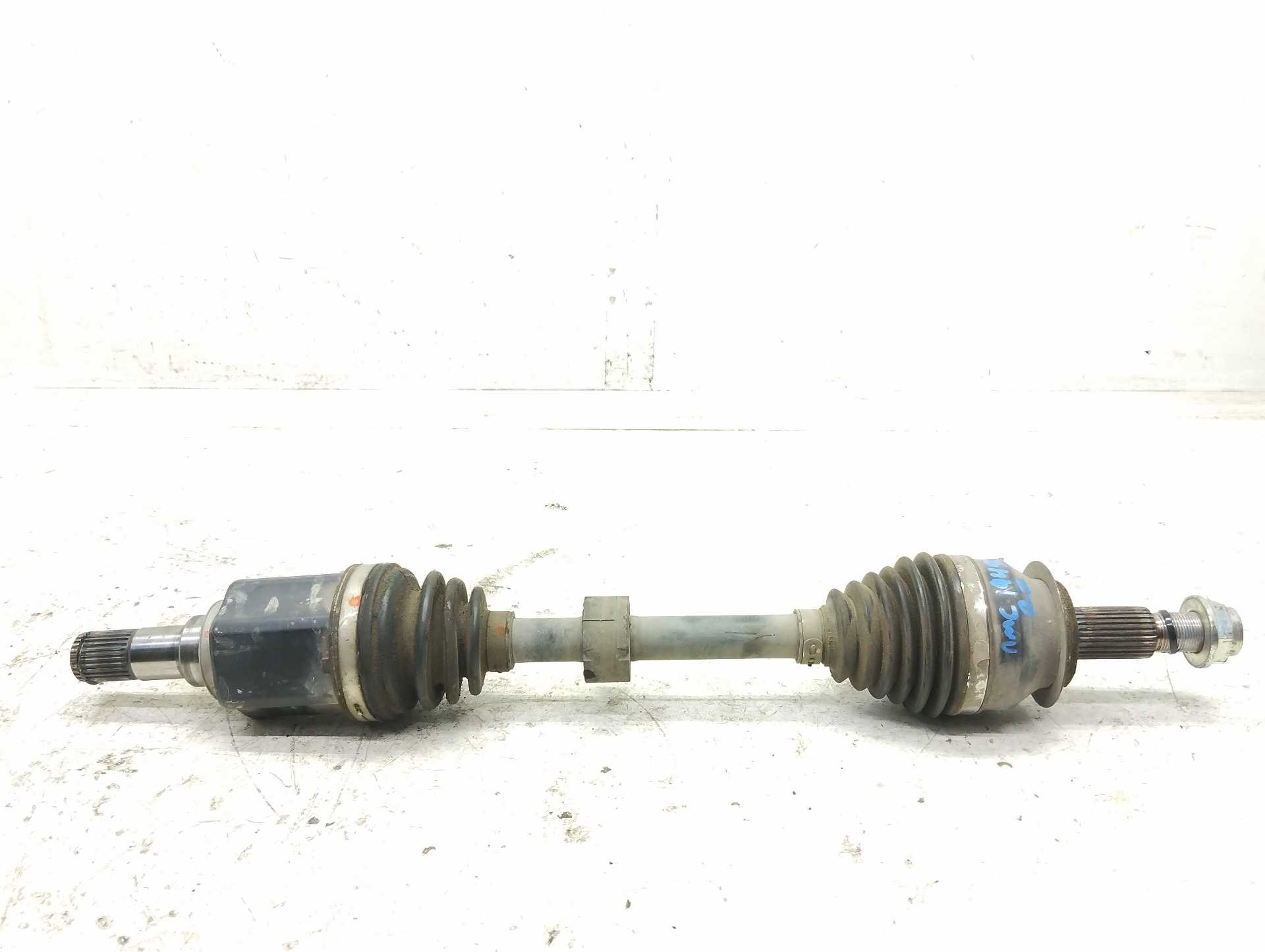 Recambio de transmision delantera izquierda para mazda cx-3 center-line referencia OEM IAM GDD52560X  