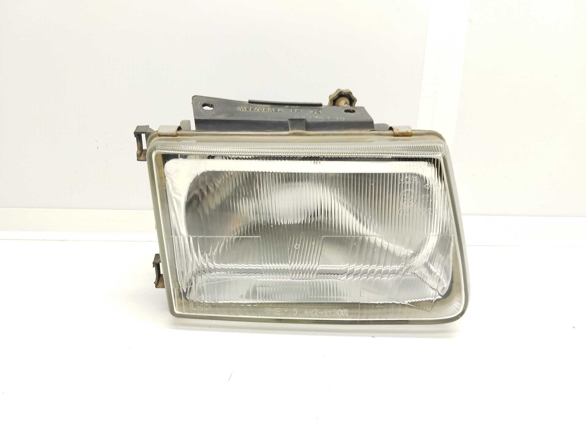 Recambio de faro derecho para opel corsa a 1.2 referencia OEM IAM   