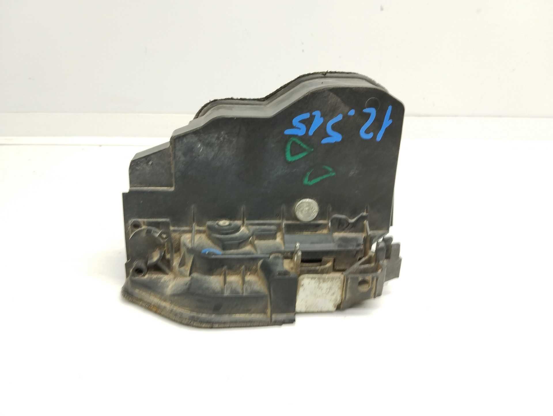 Recambio de cerradura puerta delantera derecha para bmw serie 1 berlina (e81/e87) 118d referencia OEM IAM   