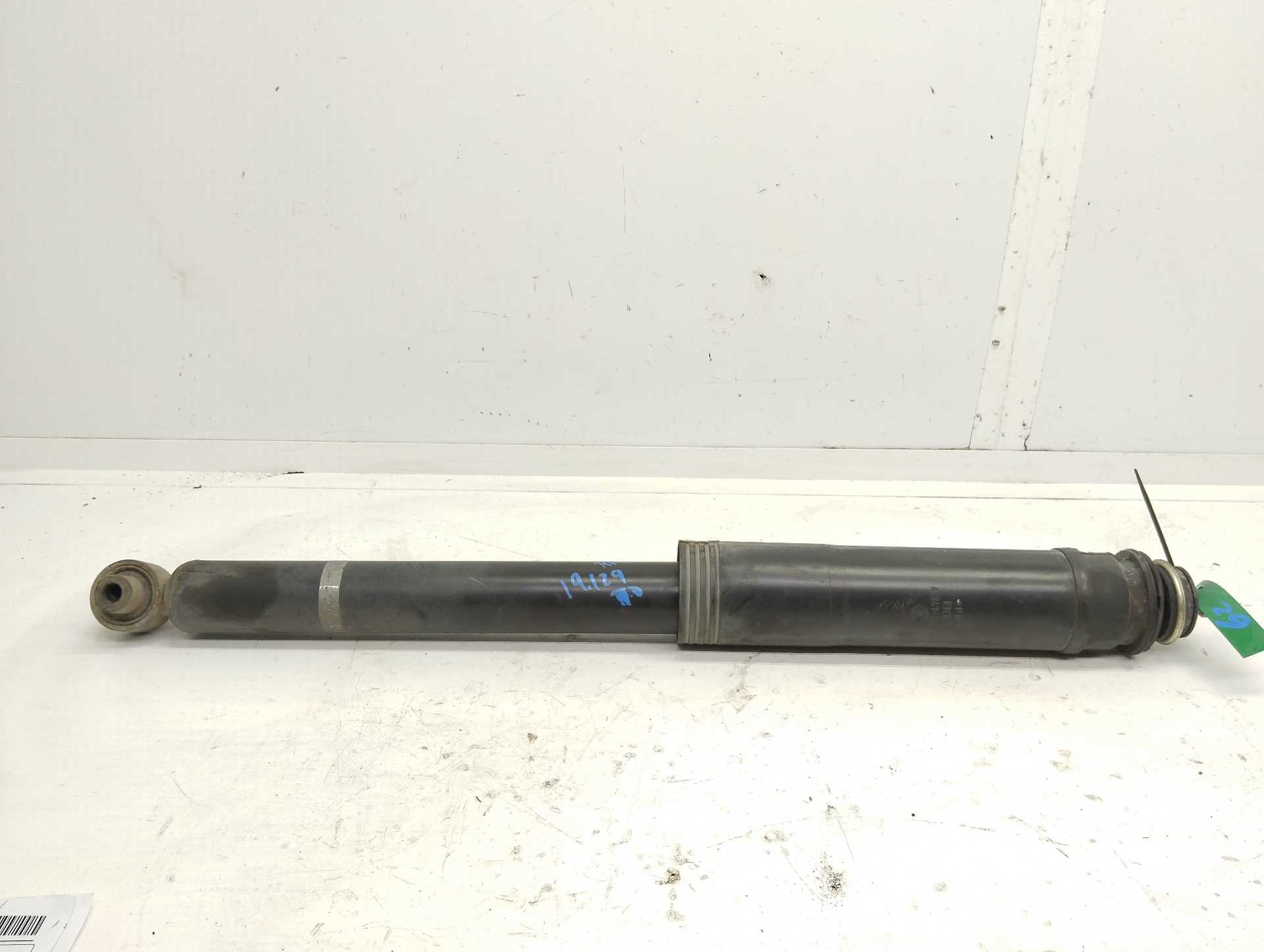 Recambio de amortiguador trasero derecho para toyota auris luna+ referencia OEM IAM 4834102080  