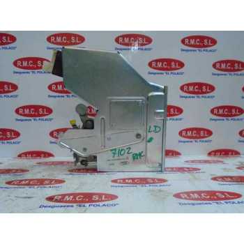 CERRADURA PUERTA LATERAL DERECHA 7102 