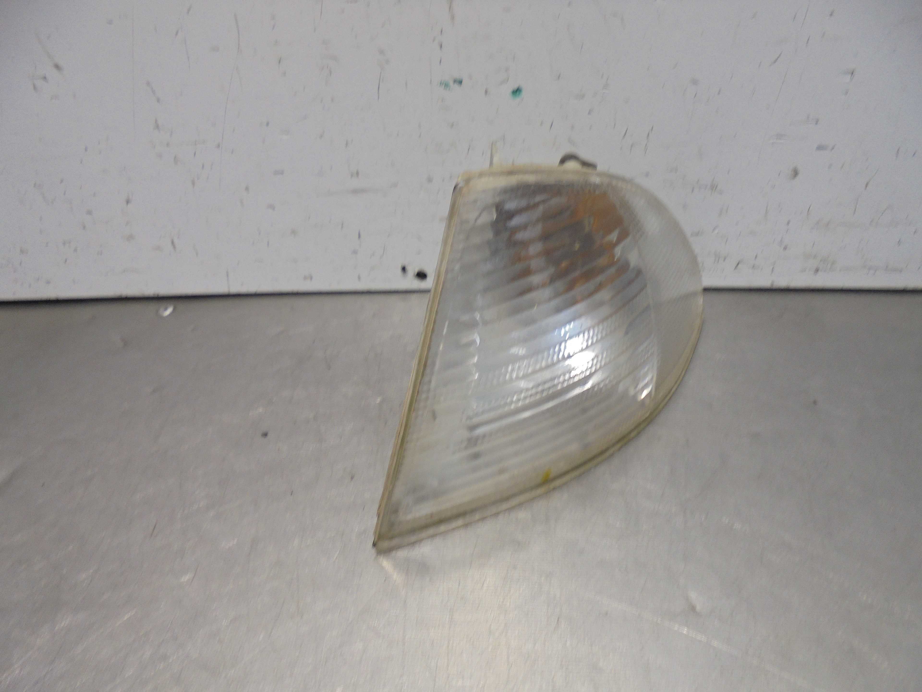 Recambio de piloto delantero izquierdo para bmw serie 3 berlina (e46) 320d referencia OEM IAM   