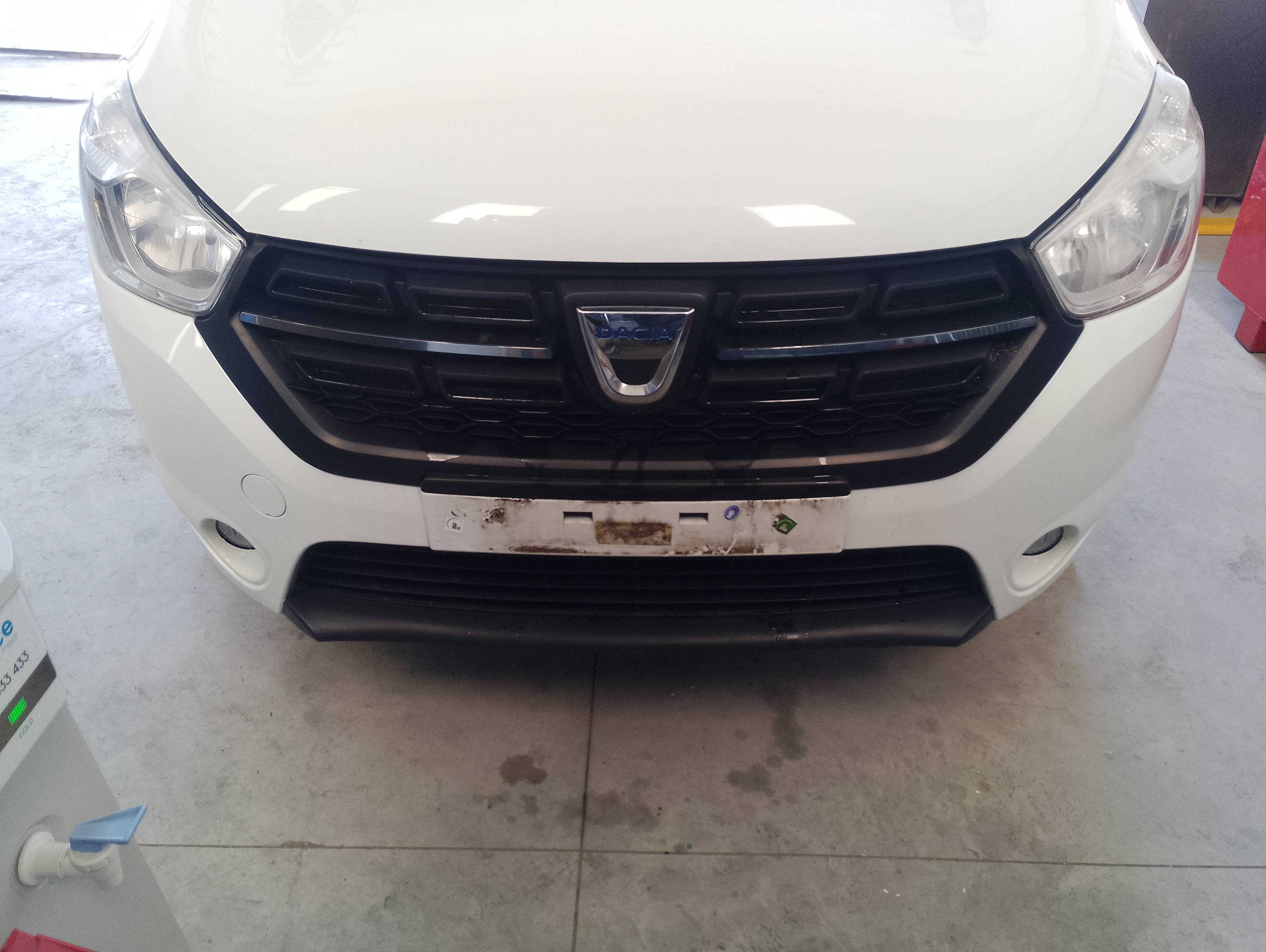 Recambio de paragolpes delantero para dacia lodgy 15th anniversary referencia OEM IAM   