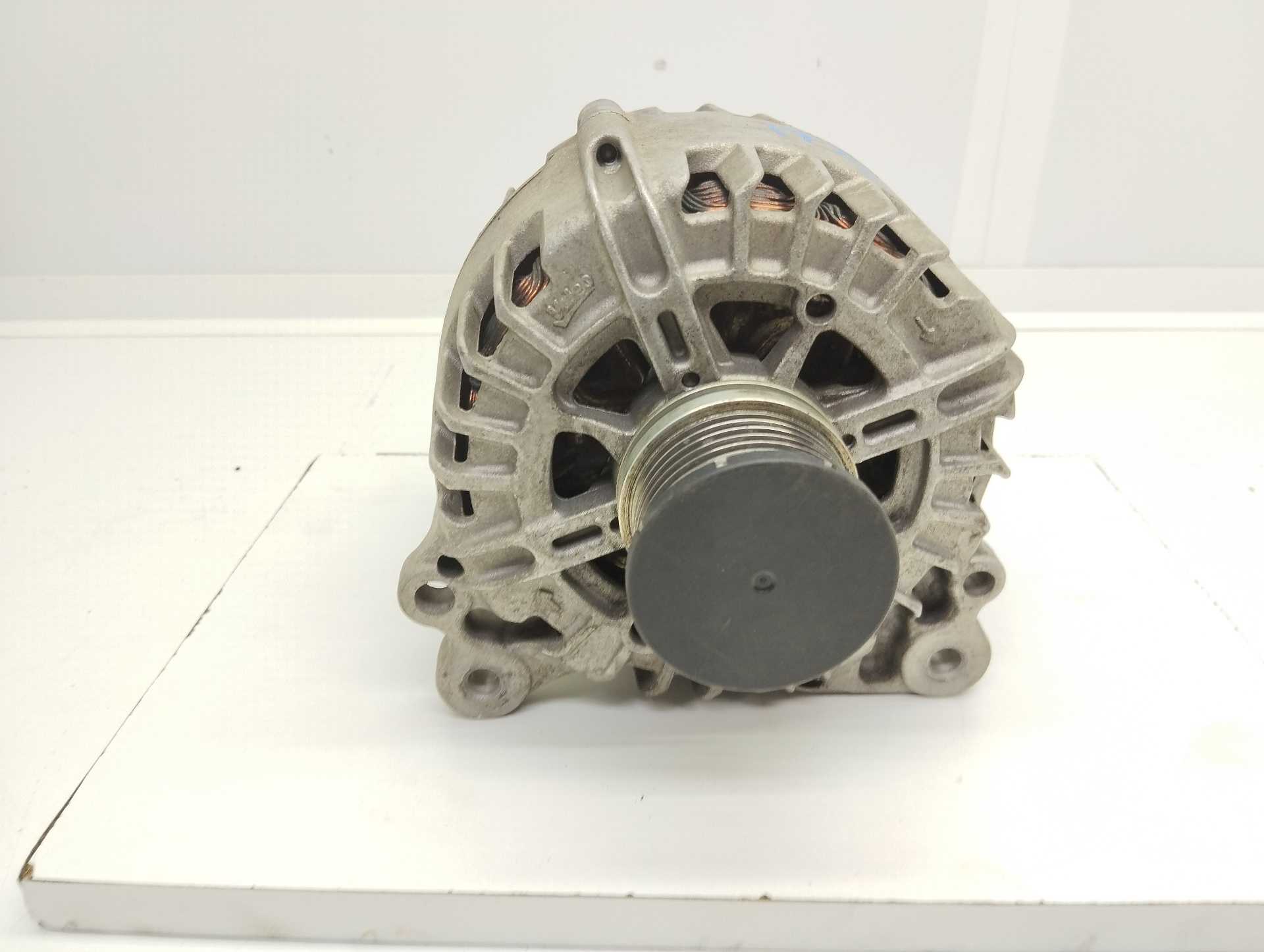 Recambio de alternador para volkswagen caddy furgón/kombi 2.0 tdi referencia OEM IAM 03L903023L TG14C043 VALEO