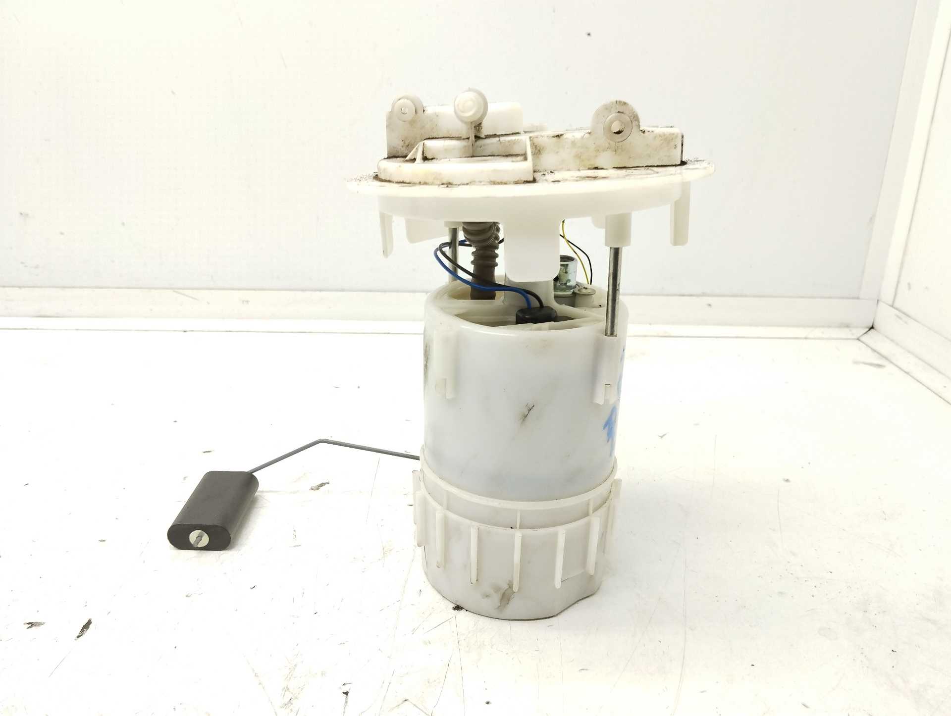 Recambio de aforador para peugeot 208 style referencia OEM IAM 9674466680 550636115 