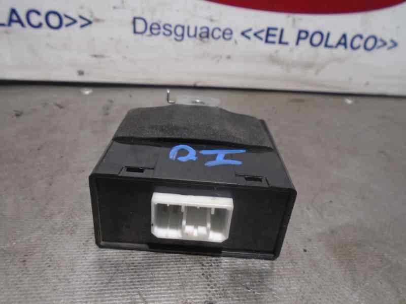 Recambio de centralita retrovisor para kia sorento 2.5 crdi active referencia OEM IAM 935713E000  