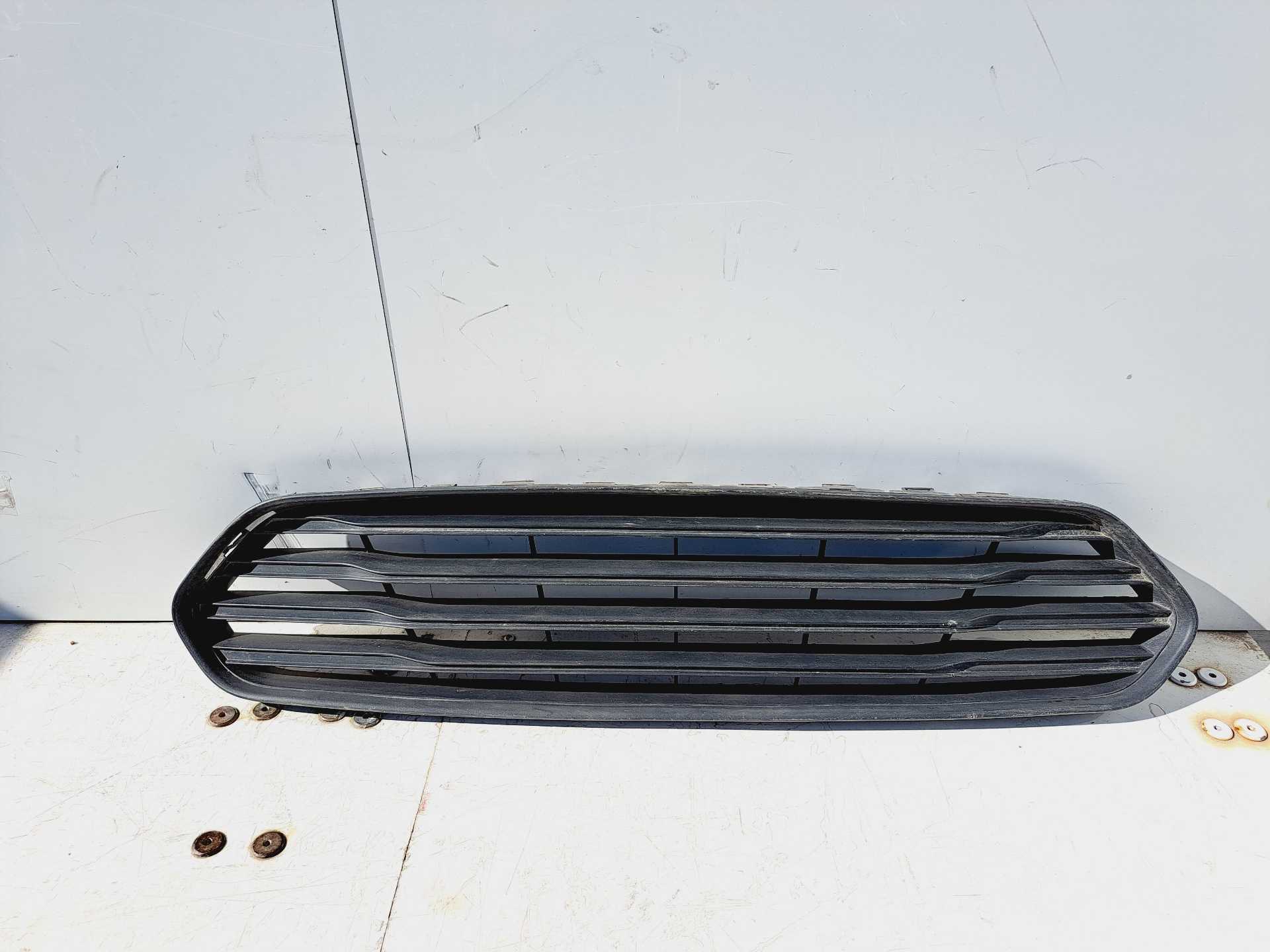 Recambio de rejilla delantera para ford tourneo courier (c4a) ambiente referencia OEM IAM   