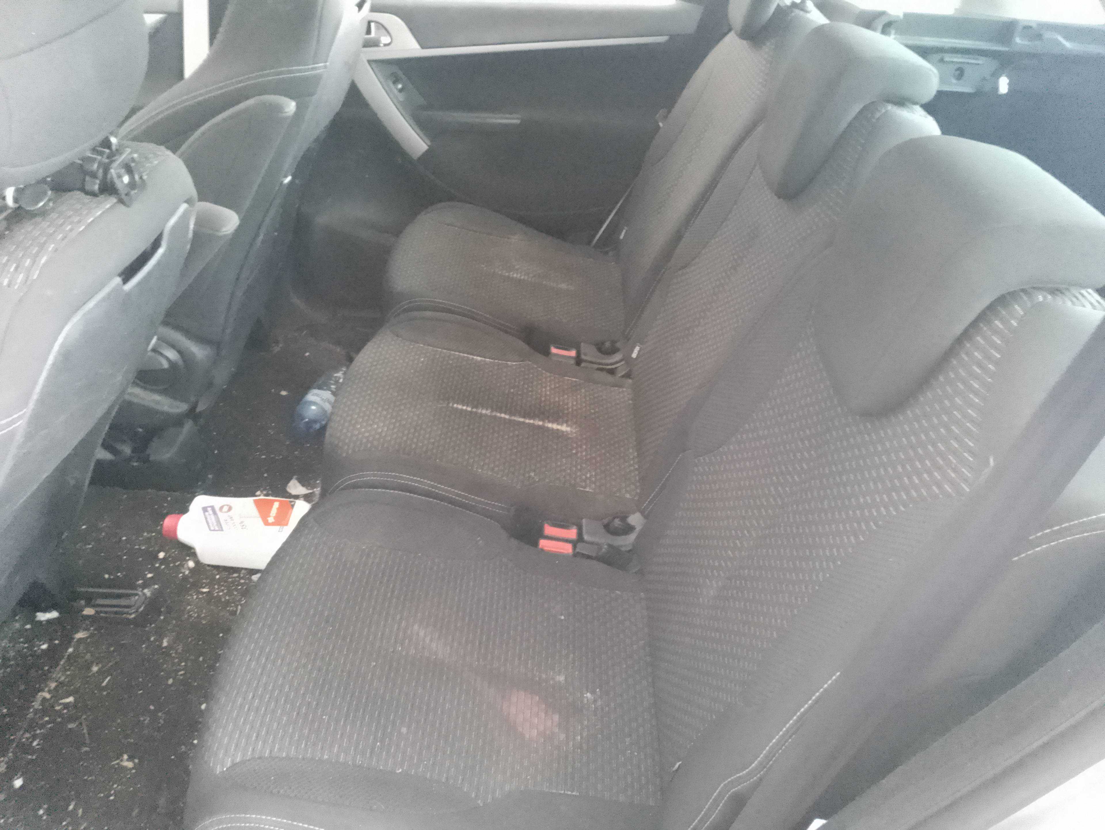 Recambio de asientos traseros para citroën c4 picasso exclusive referencia OEM IAM   