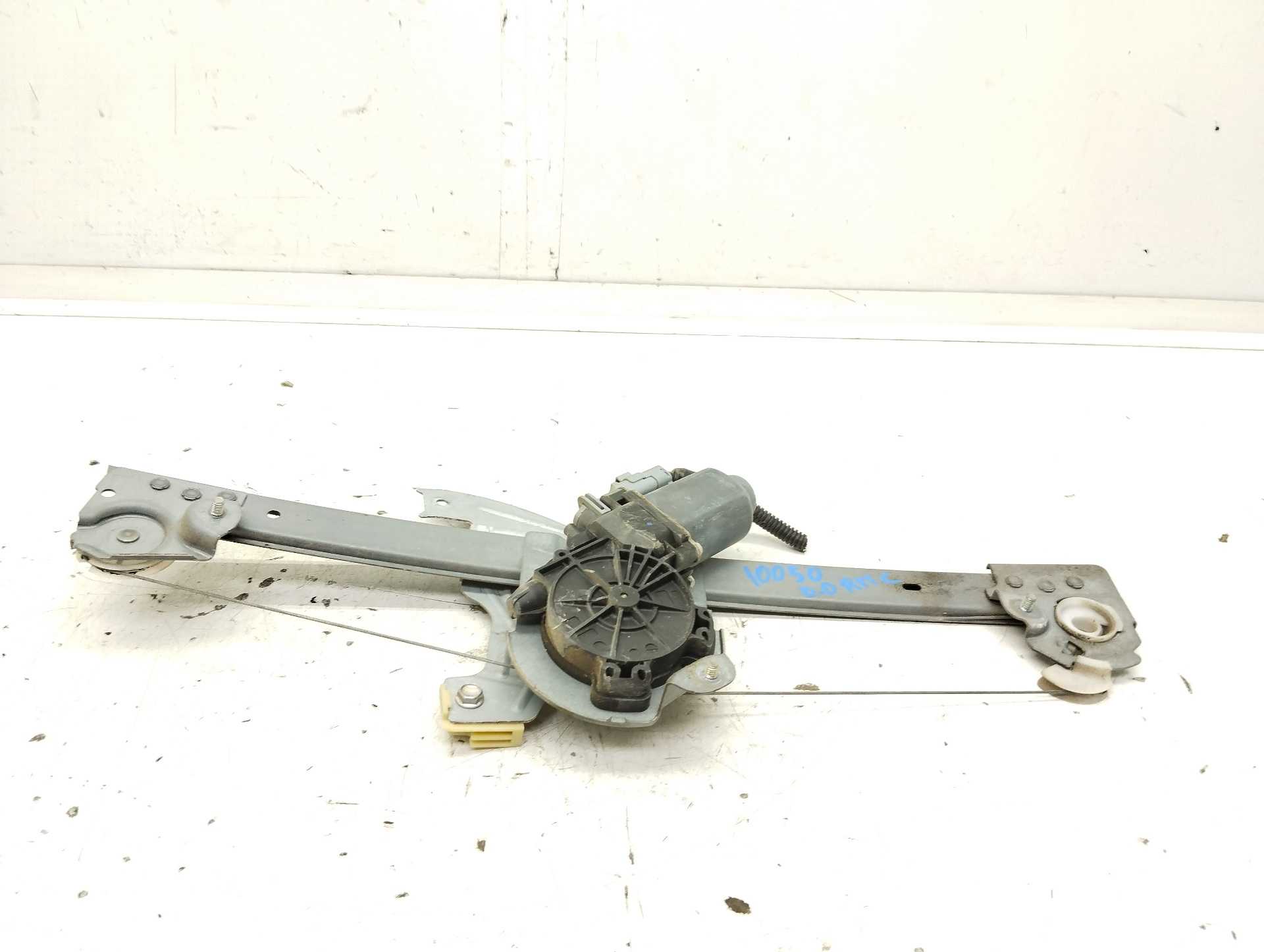 Recambio de elevalunas delantero derecho para toyota aygo (kgb/wnb) básico referencia OEM IAM 400842B  
