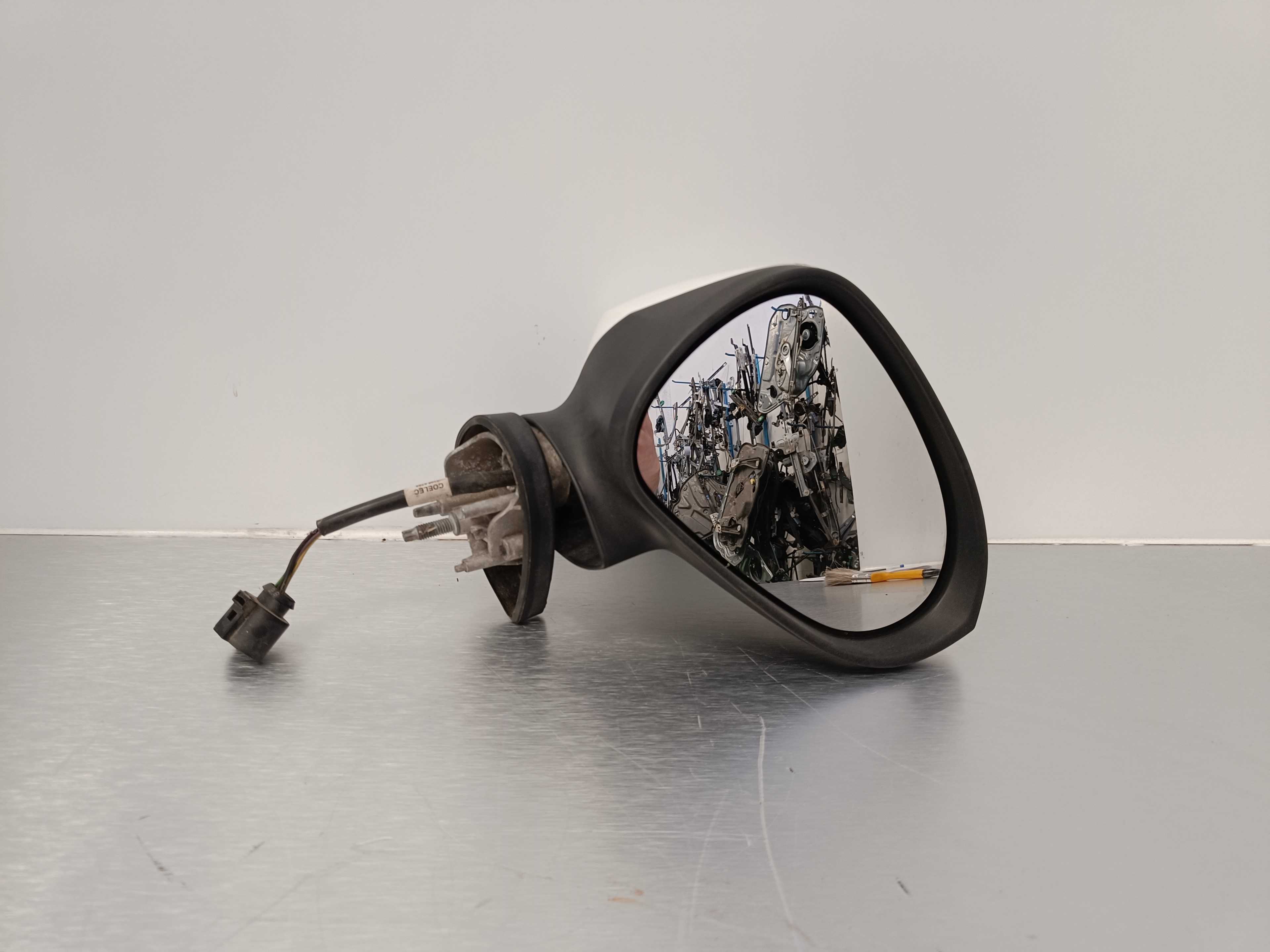 Recambio de retrovisor derecho para seat leon (1p1) reference referencia OEM IAM   