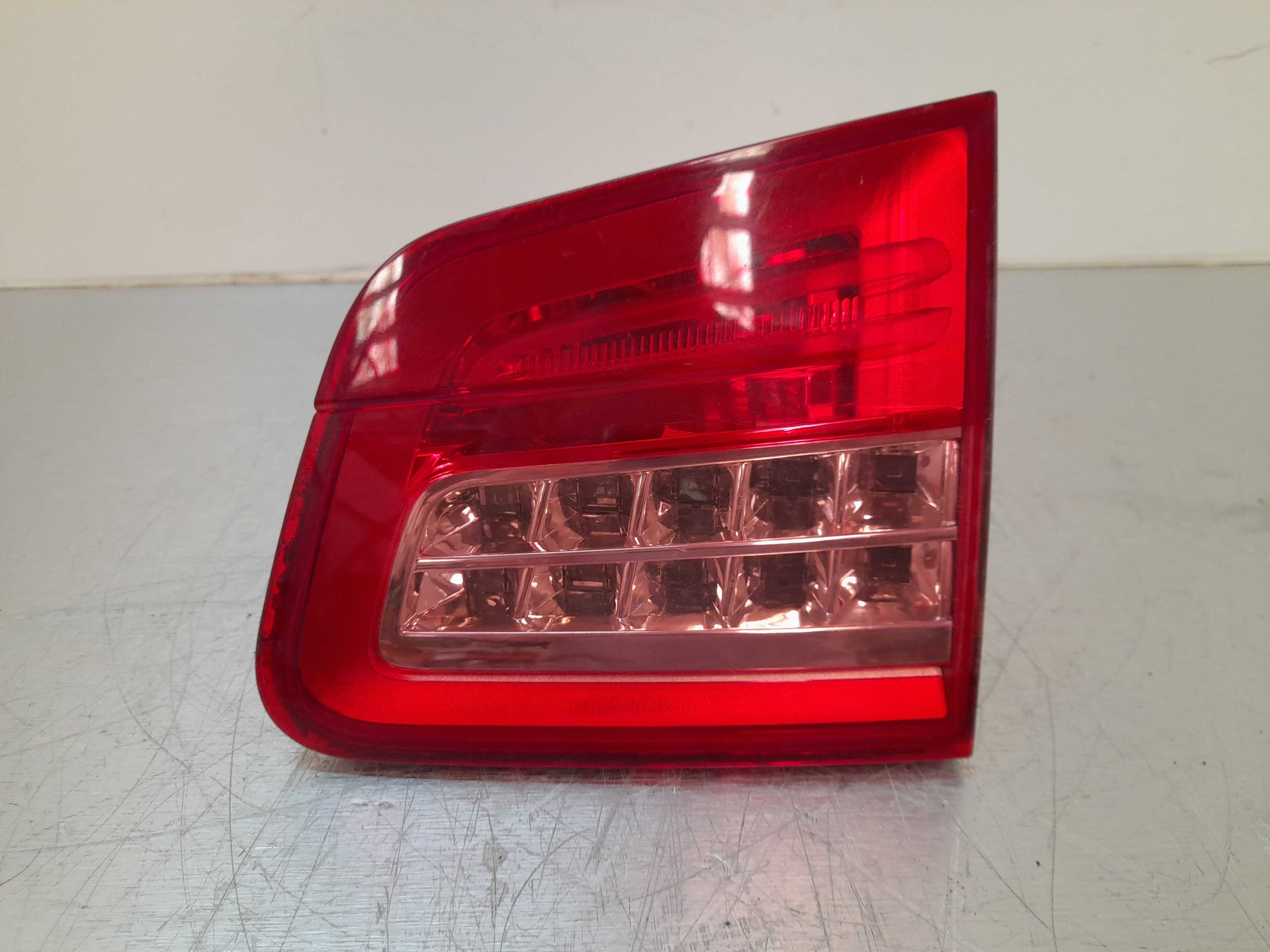 Recambio de piloto porton trasero derecho para citroën c5 berlina business referencia OEM IAM 9687582980  