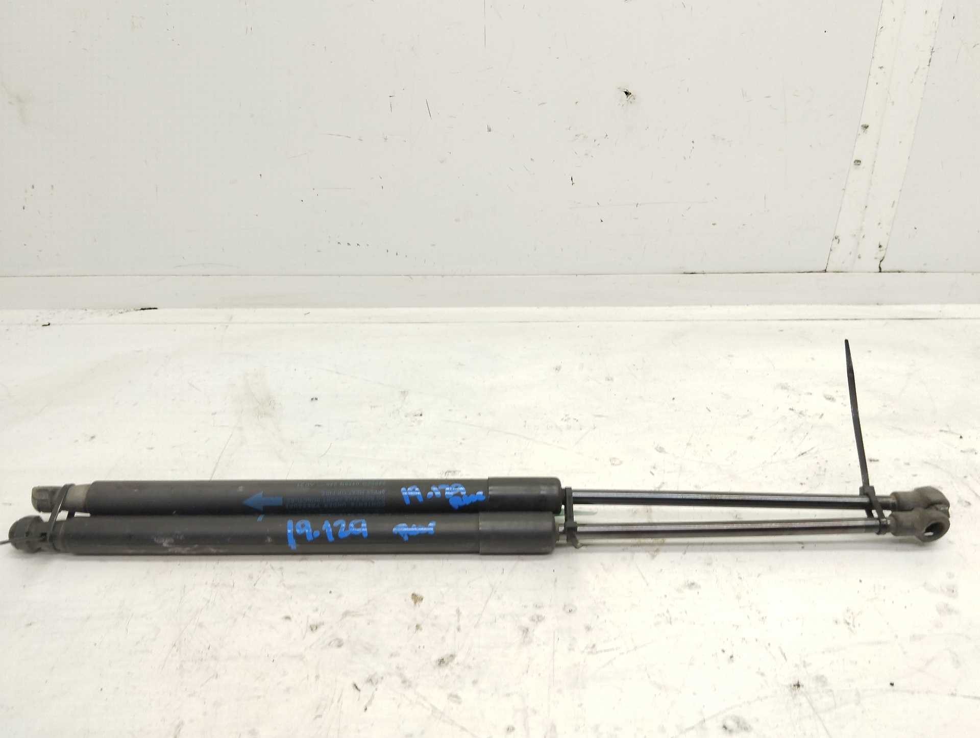 Recambio de amortiguadores maletero / porton para toyota auris luna+ referencia OEM IAM 6895002091  