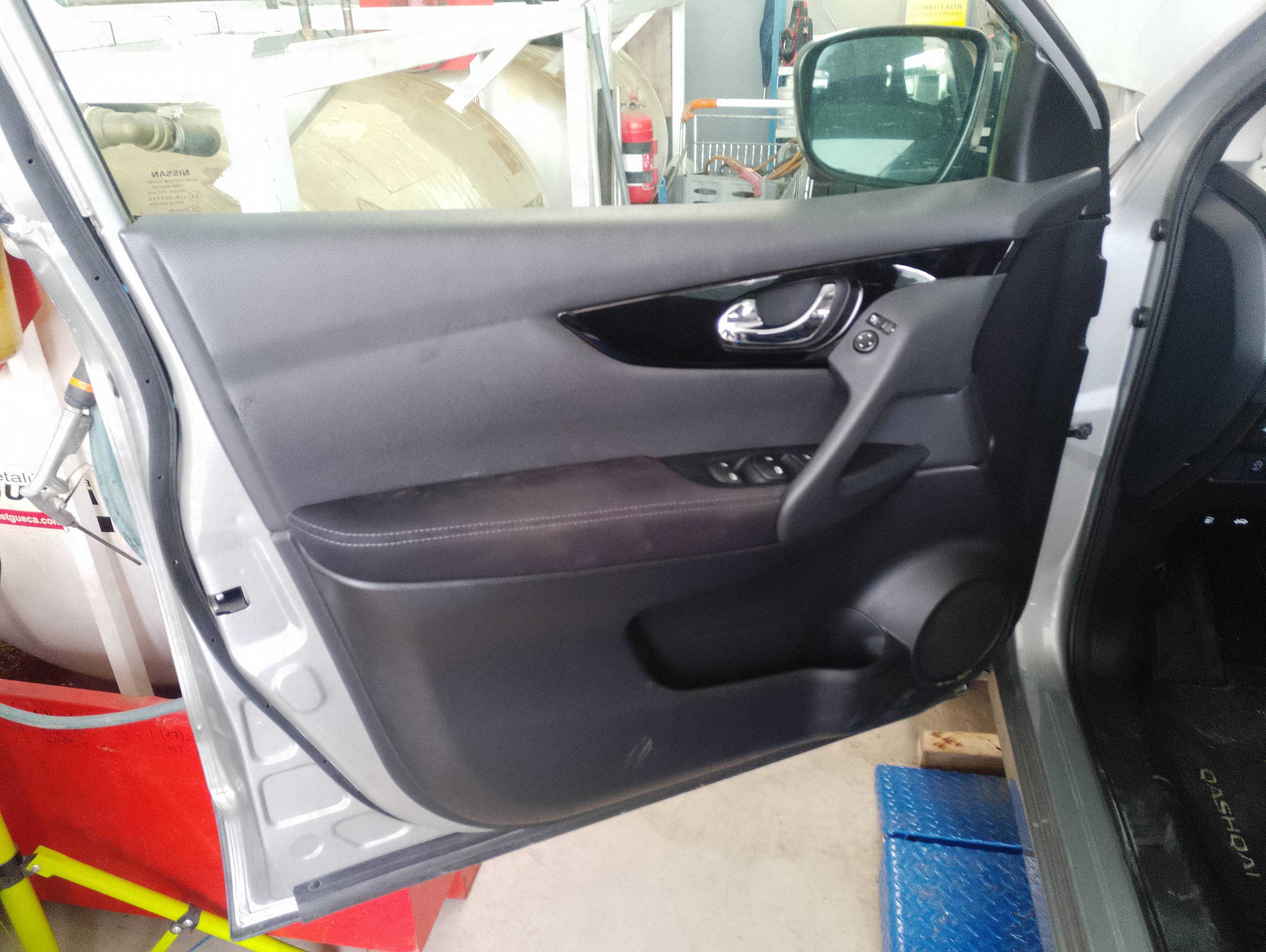 Recambio de guarnecido puerta delantera izquierda para nissan qashqai (j11) n-style referencia OEM IAM 809114EA1A  