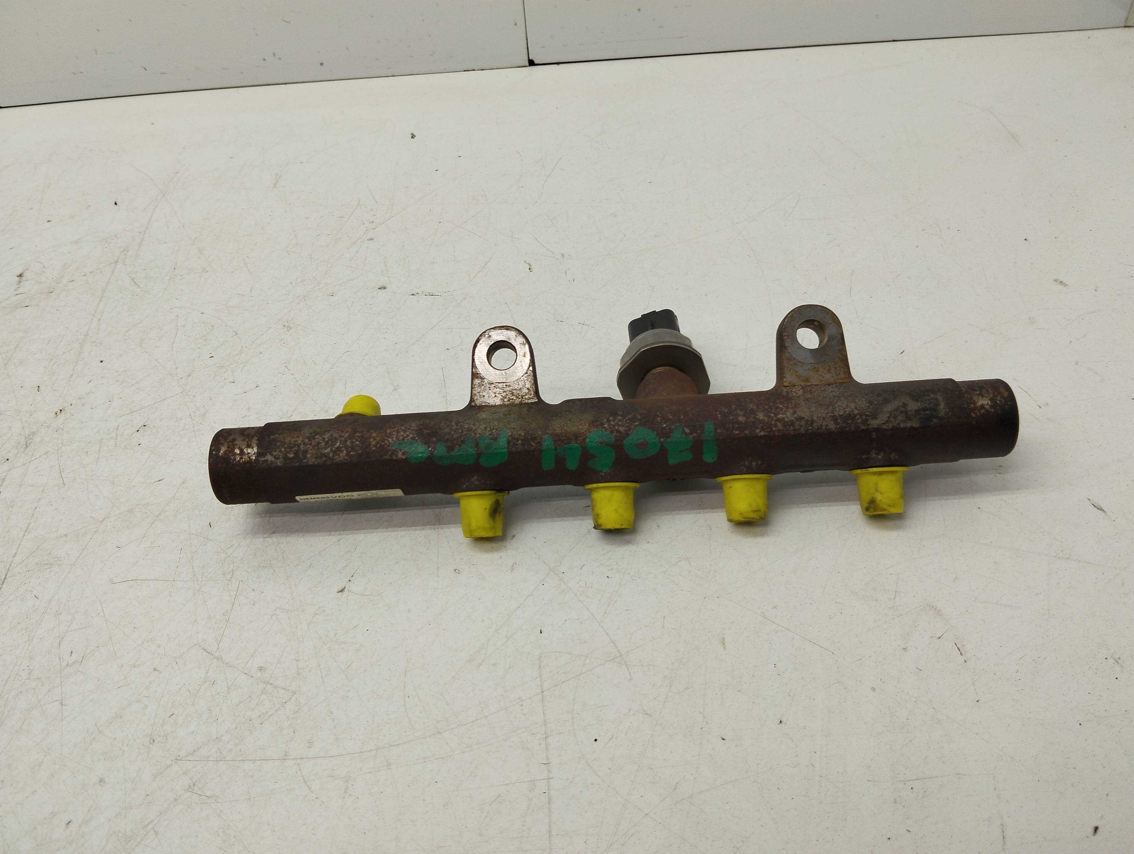 Recambio de rampa inyectora para renault clio iii confort dynamique referencia OEM IAM 8200397346 A2C2001221 SIEMENS