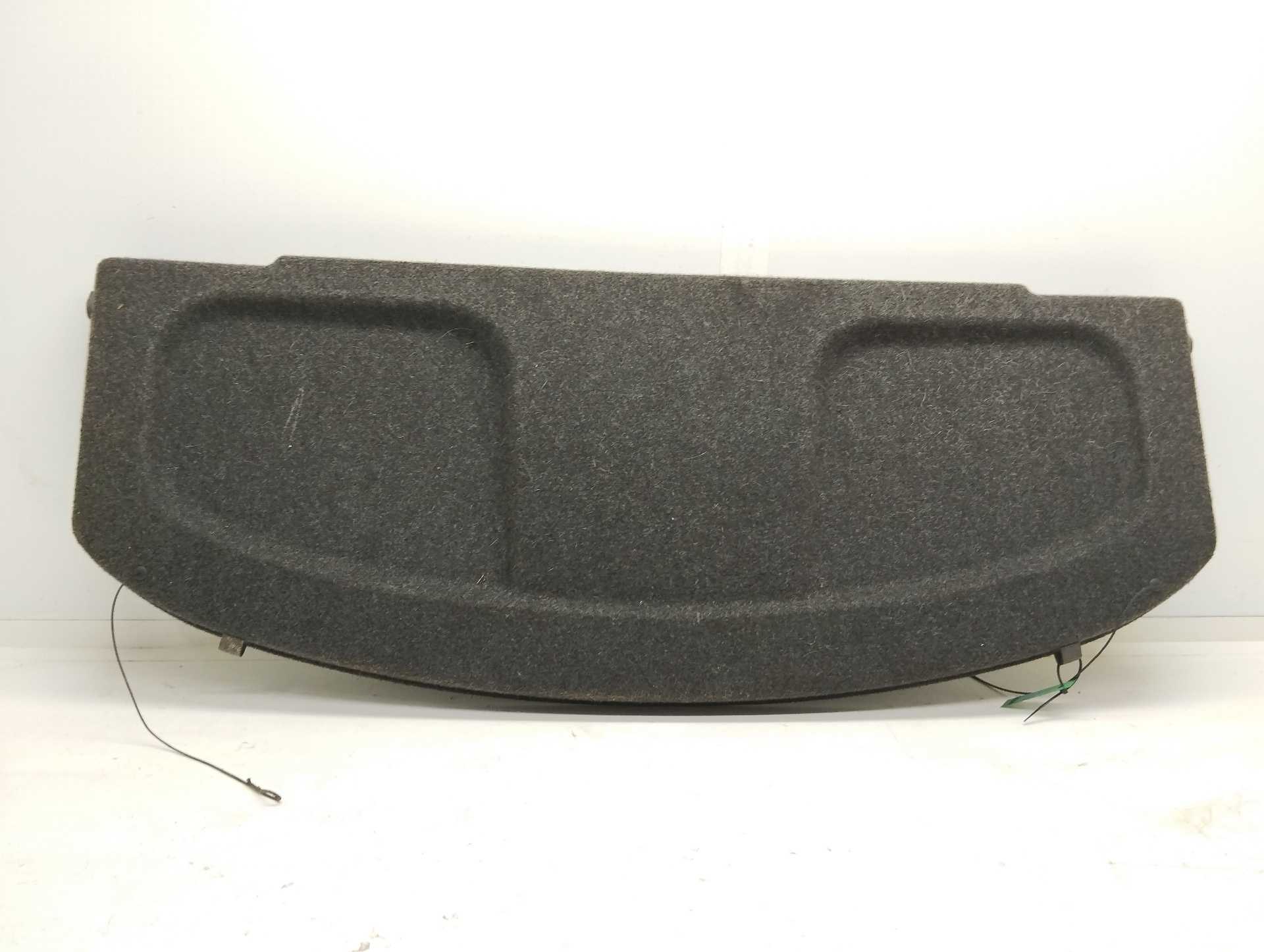 Recambio de bandeja trasera para toyota auris luna+ referencia OEM IAM 6433002440  