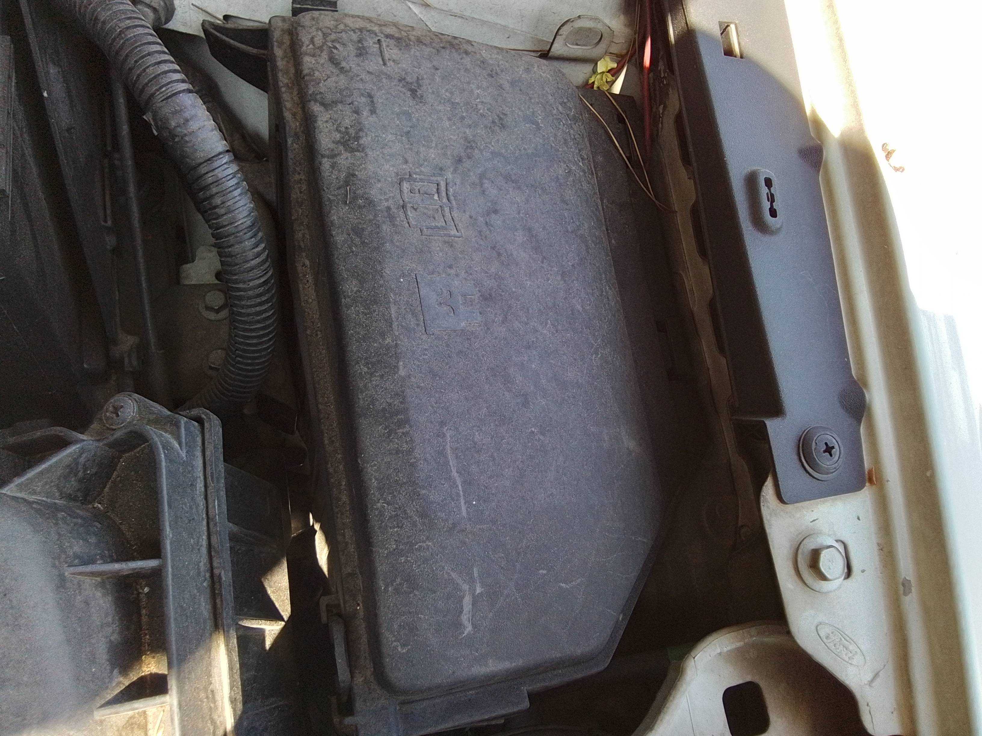 Recambio de caja reles / fusibles para ford mondeo ber. (ca2) 2.0 tdci cat referencia OEM IAM   