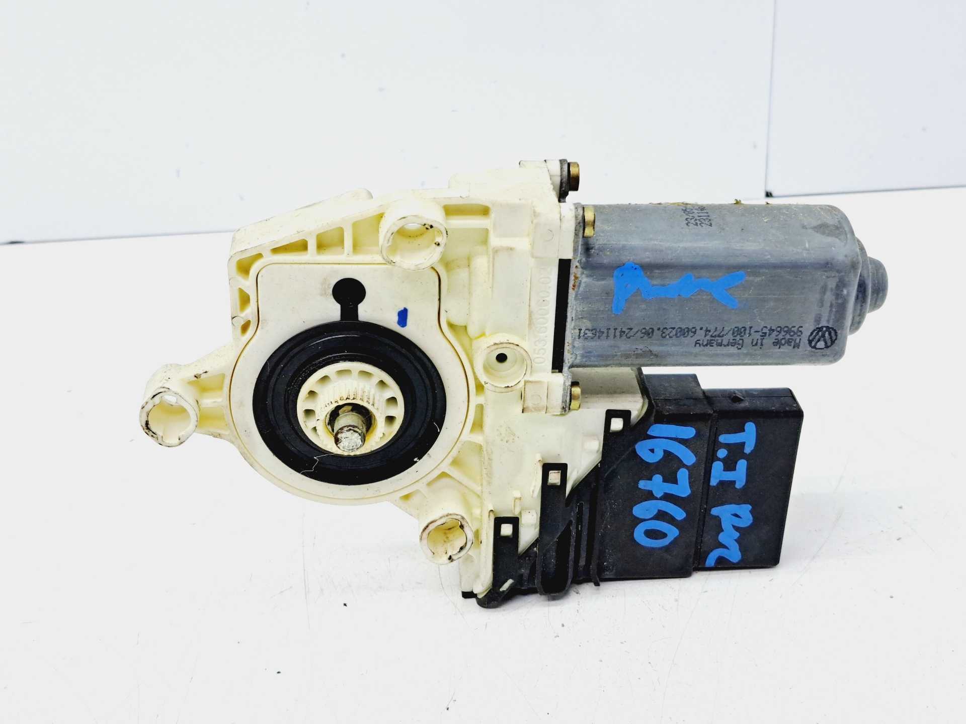 Recambio de motor elevalunas trasero izquierdo para skoda octavia berlina (1z3) active referencia OEM IAM 1K0959703B  