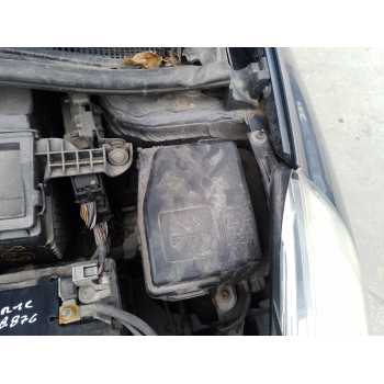 CAJA RELES / FUSIBLES 