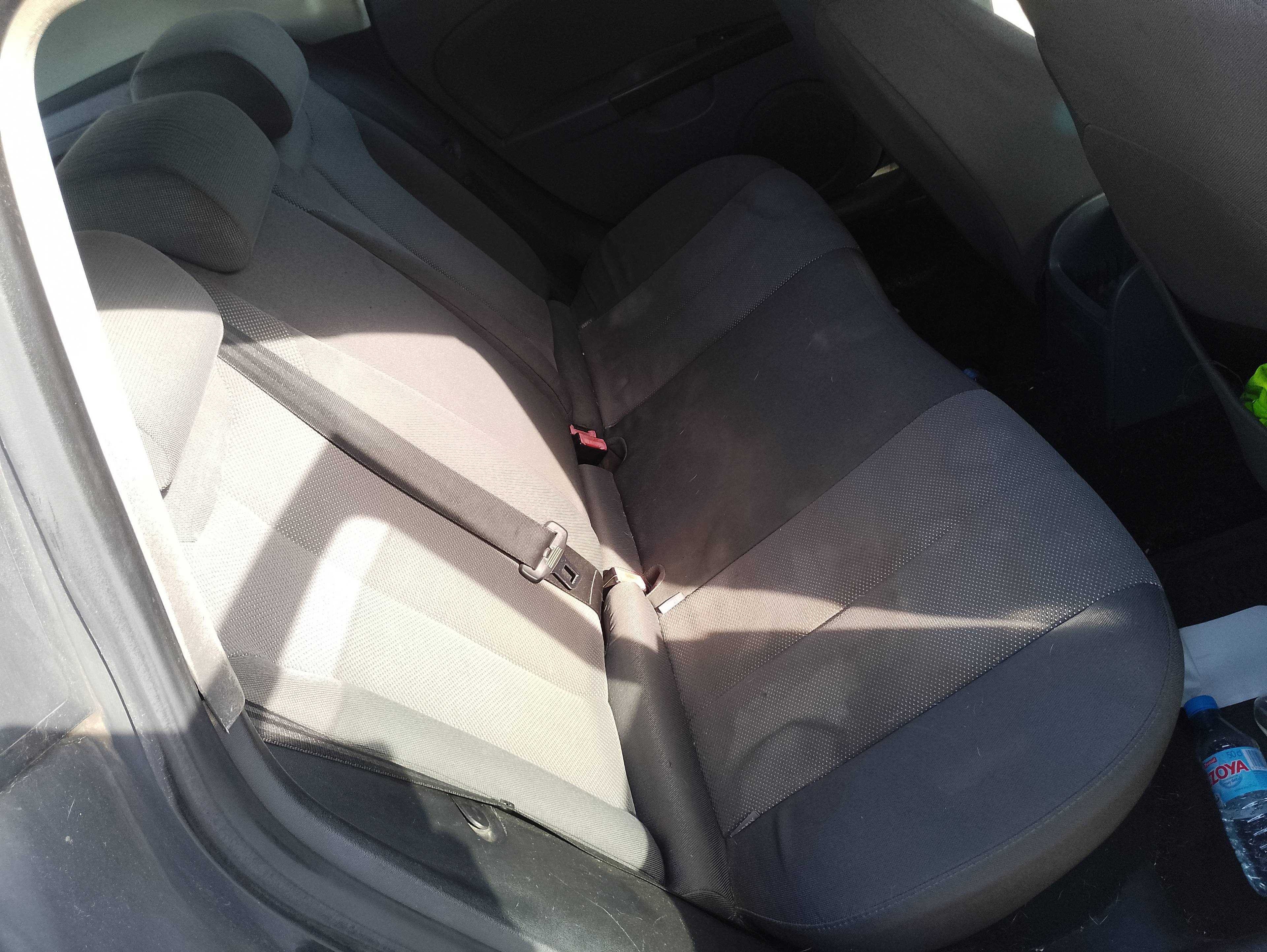 Recambio de asientos traseros para seat leon (1p1) comfort limited referencia OEM IAM   