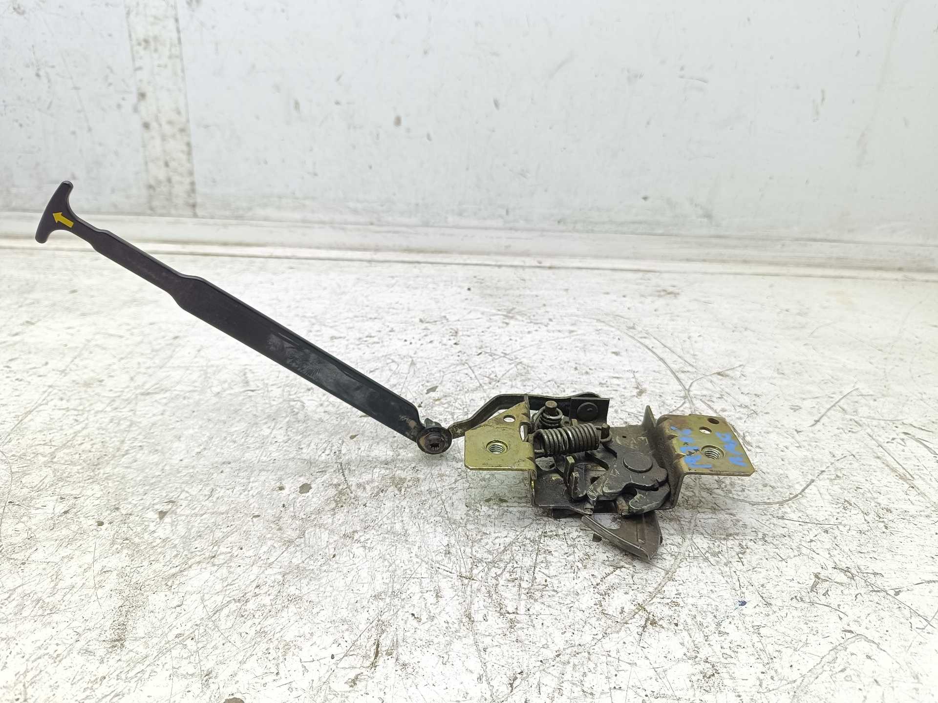 Recambio de cerradura capo para ford fiesta (cbk) ambiente referencia OEM IAM VP2S6H16B32AE  