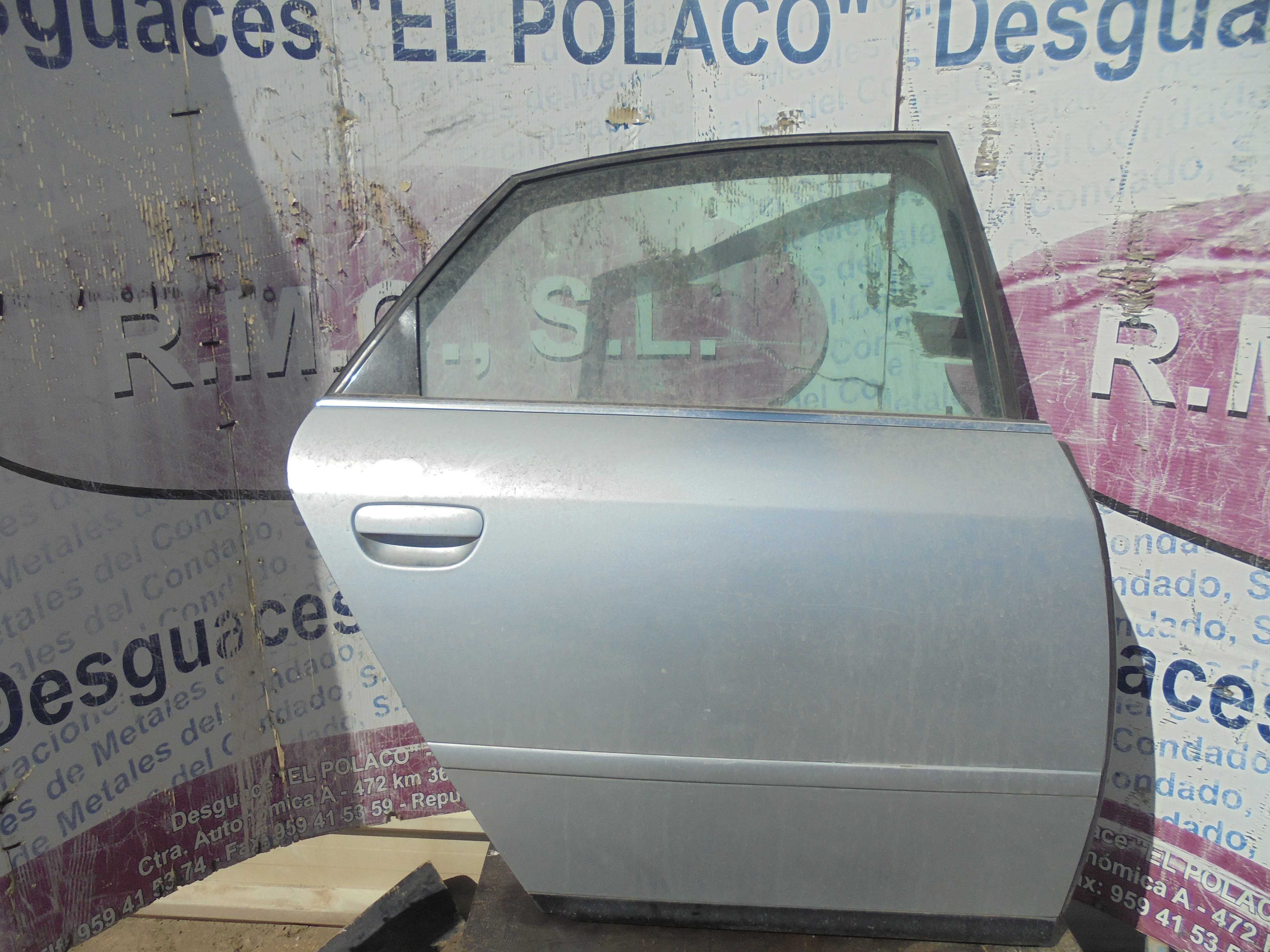 Recambio de puerta trasera derecha para audi a6 berlina (4b2) 2.4 (121kw) referencia OEM IAM   
