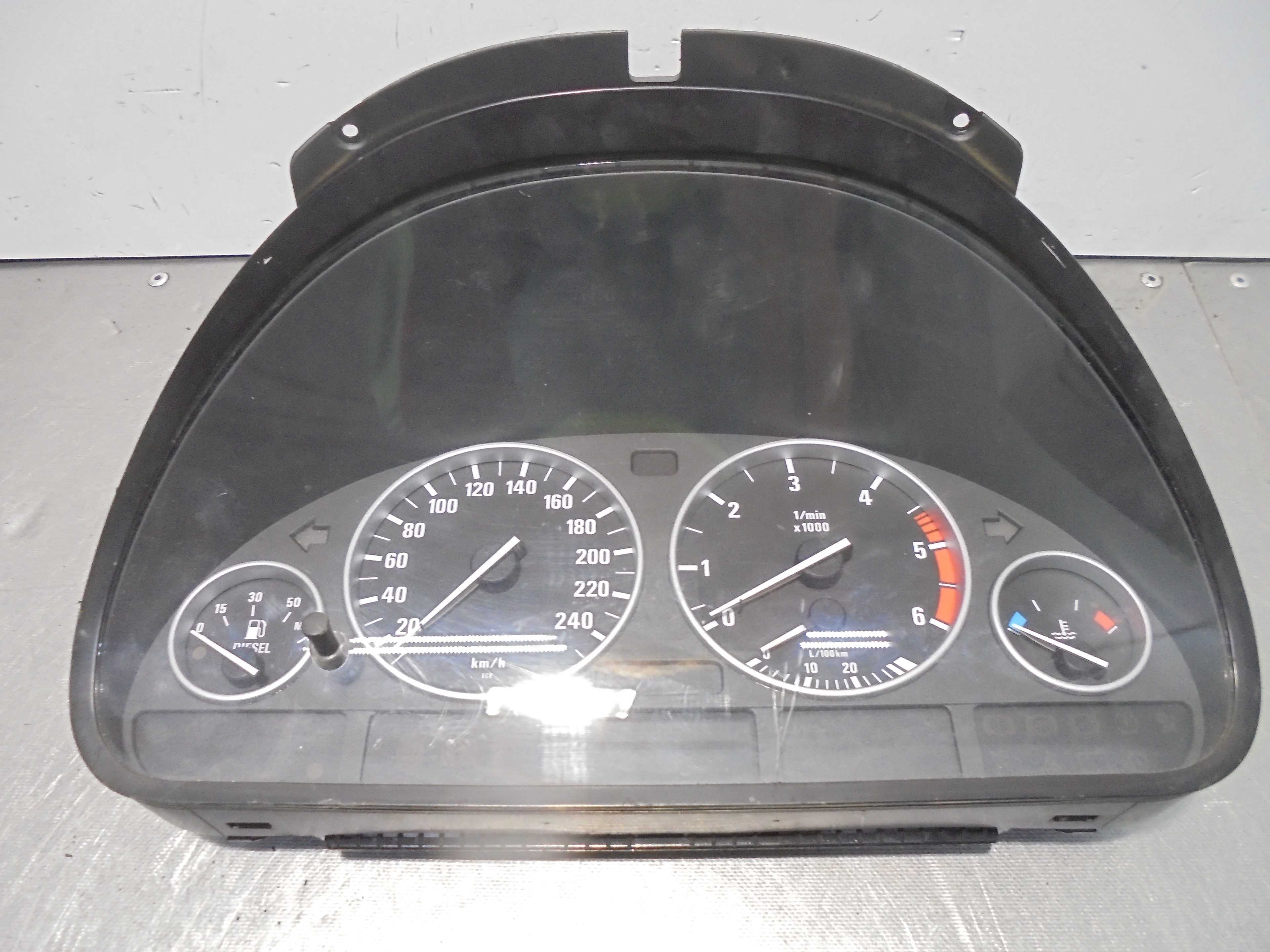 Recambio de cuadro instrumentos para bmw serie 5 berlina (e39) 530d referencia OEM IAM 62116914914 DVO 