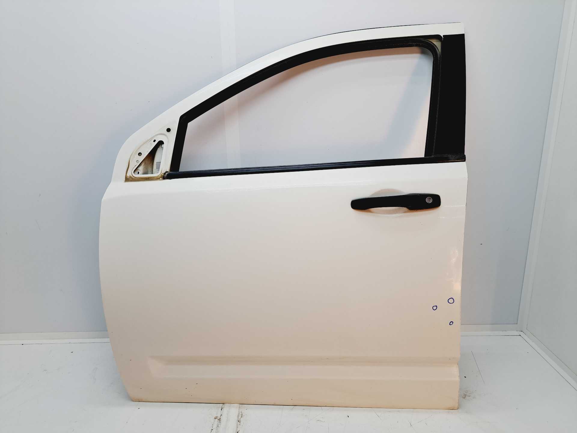 Recambio de puerta delantera izquierda para jeep compass limited referencia OEM IAM   
