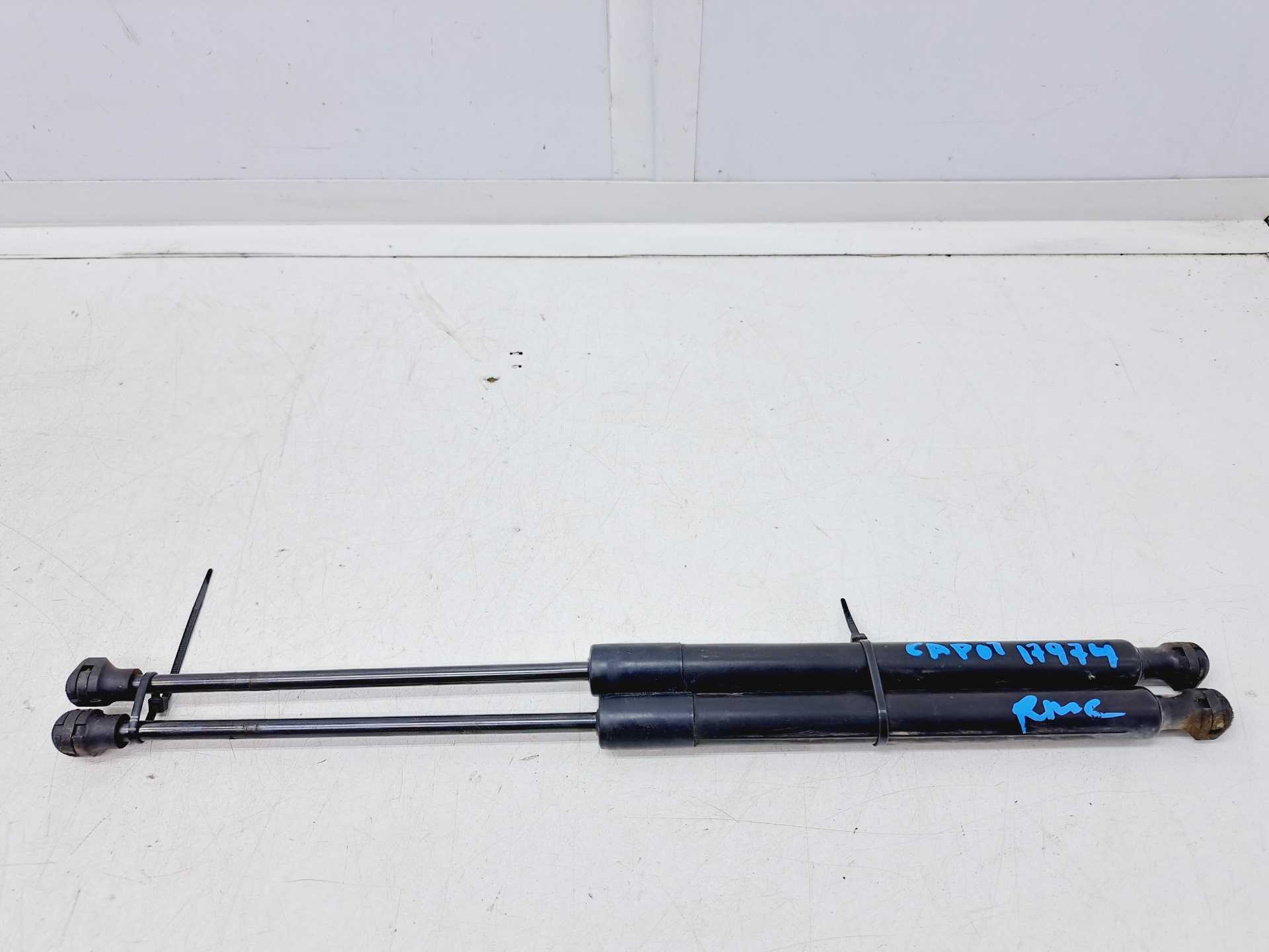 Recambio de amortiguadores capo para renault megane iv grandtour 1.6 dci diesel fap energy referencia OEM IAM 654707606R 6547004