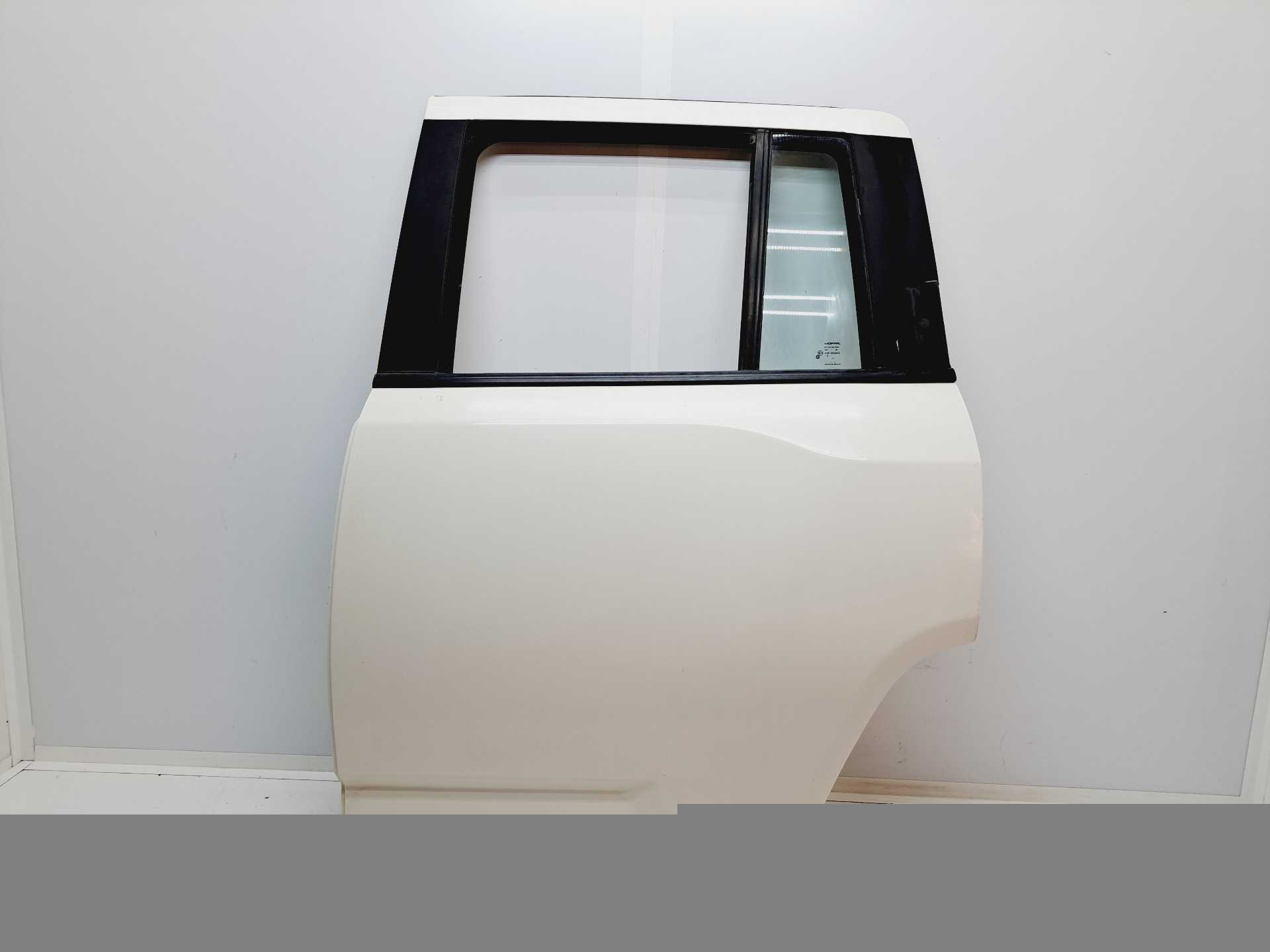 Recambio de puerta trasera izquierda para jeep compass limited referencia OEM IAM   