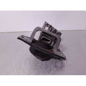 SOPORTE MOTOR DERECHO 500900500 