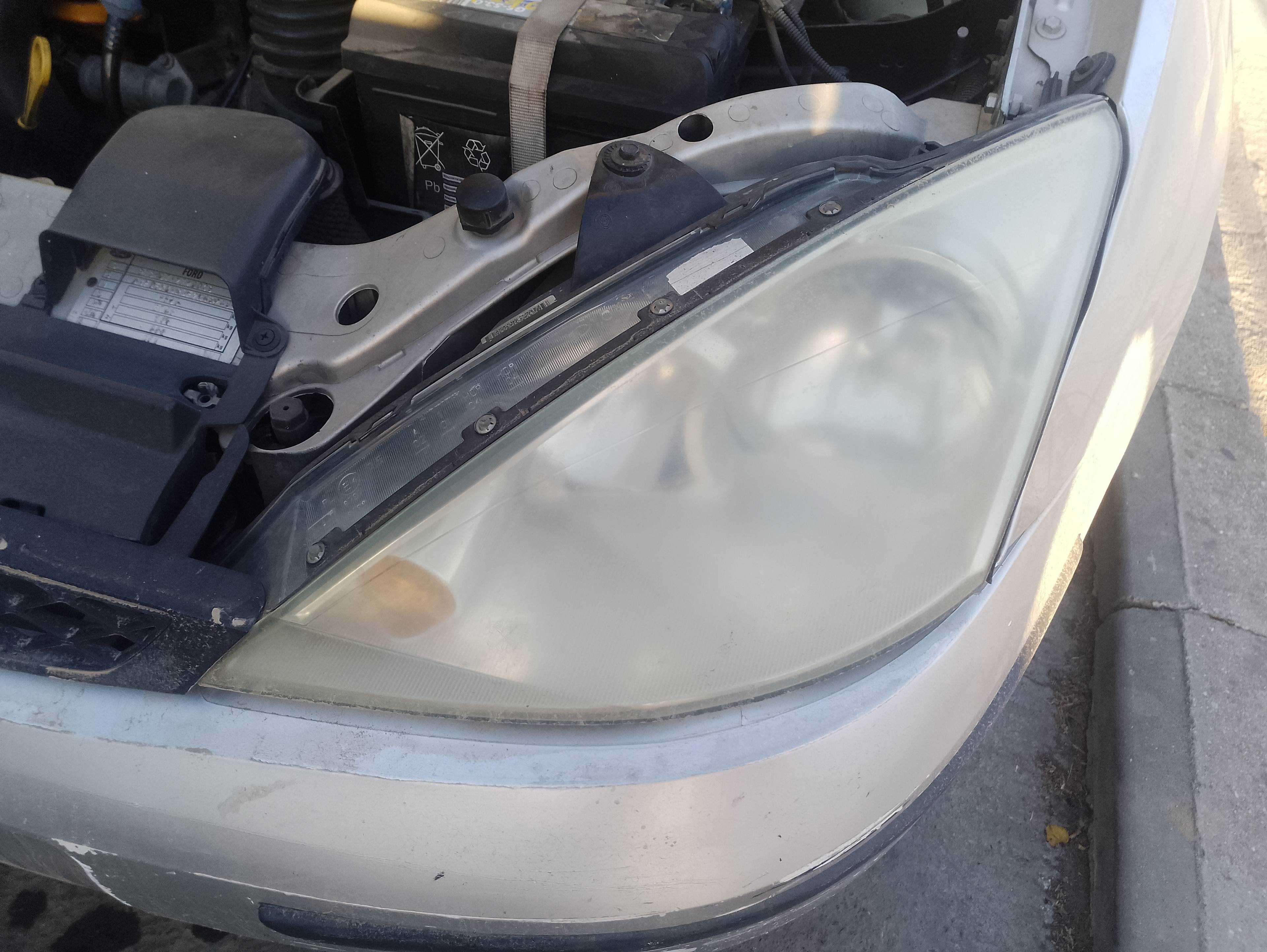 Recambio de faro izquierdo para ford focus berlina (cak) ambiente referencia OEM IAM   