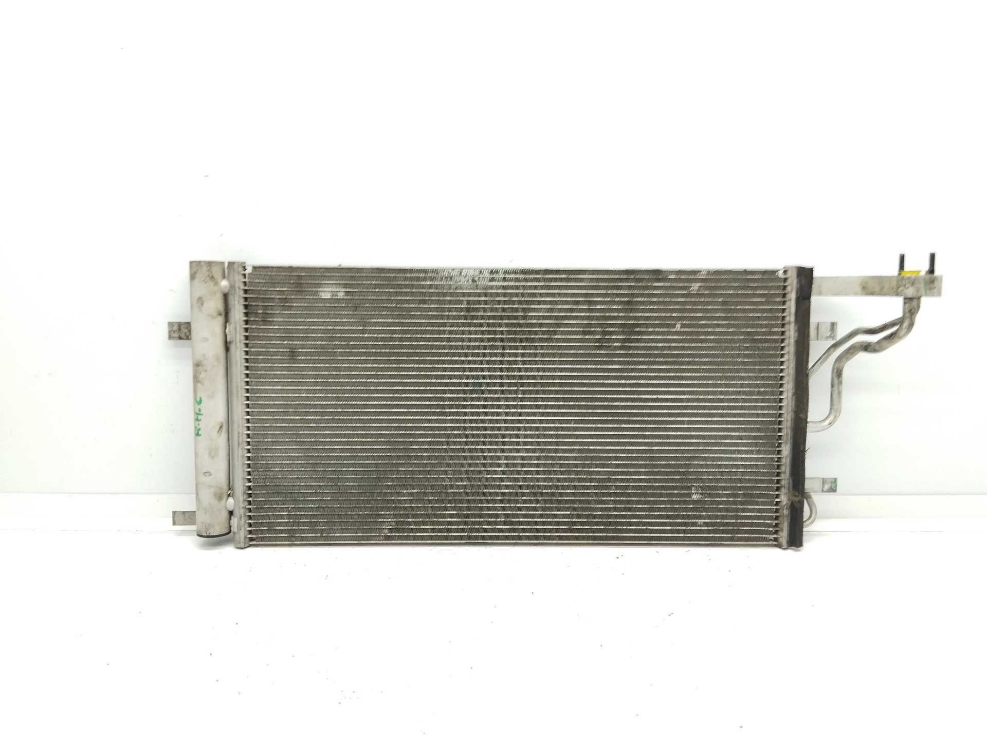 Recambio de condensador / radiador aire acondicionado para kia ceed business referencia OEM IAM HC200NXJBB A10877971 