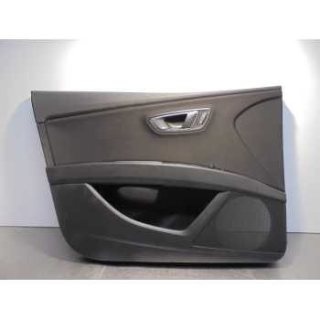 GUARNECIDO PUERTA DELANTERA IZQUIERDA 5F4867131 