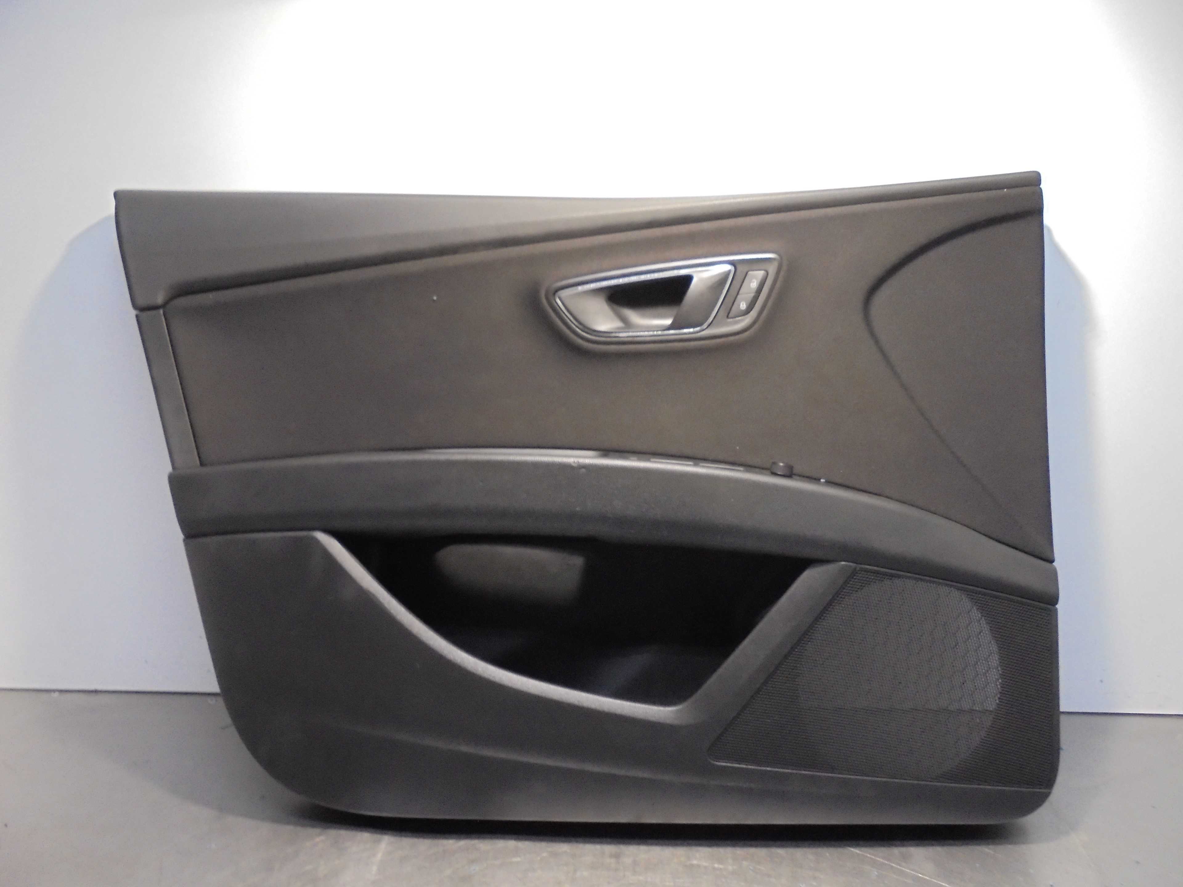 Recambio de guarnecido puerta delantera izquierda para seat leon (5f1) 1.6 tdi referencia OEM IAM 5F4867131  