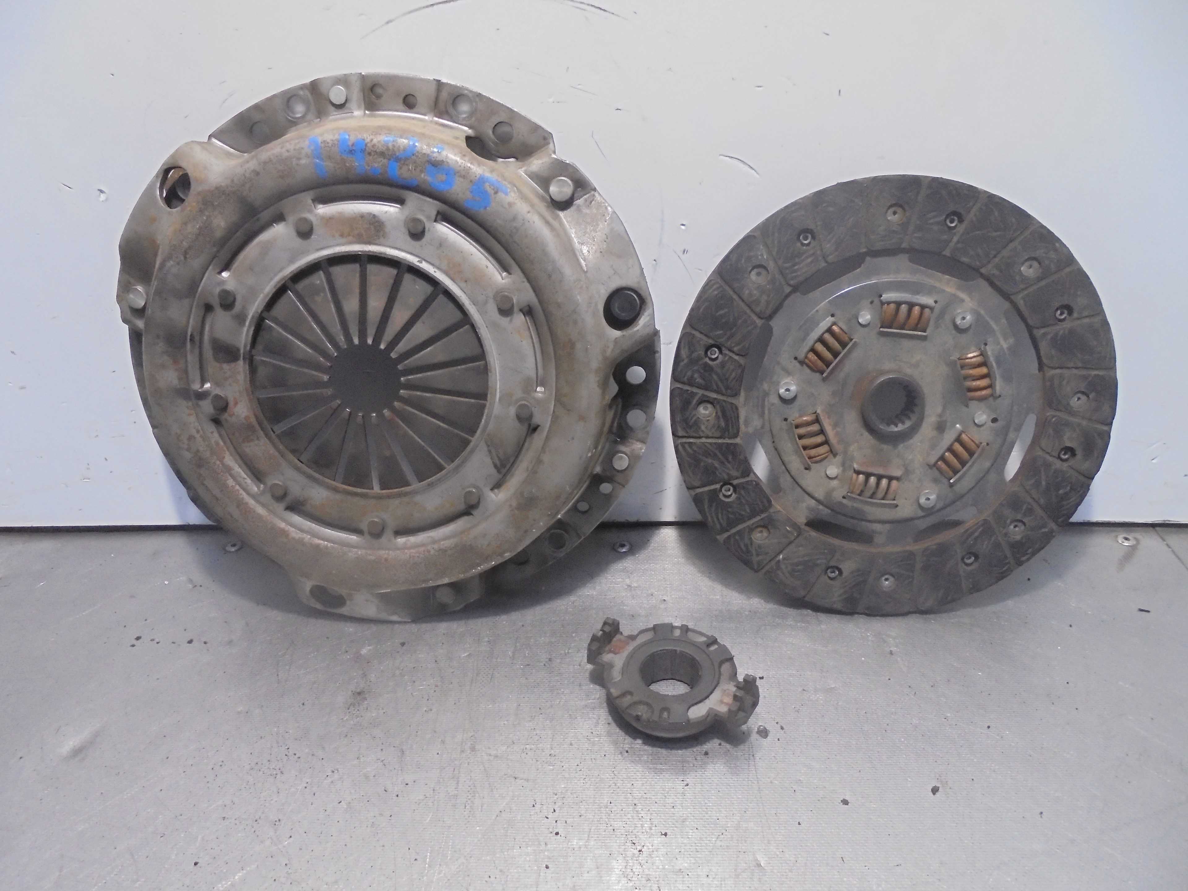 Recambio de kit embrague para citroën berlingo 1.9 diesel referencia OEM IAM   