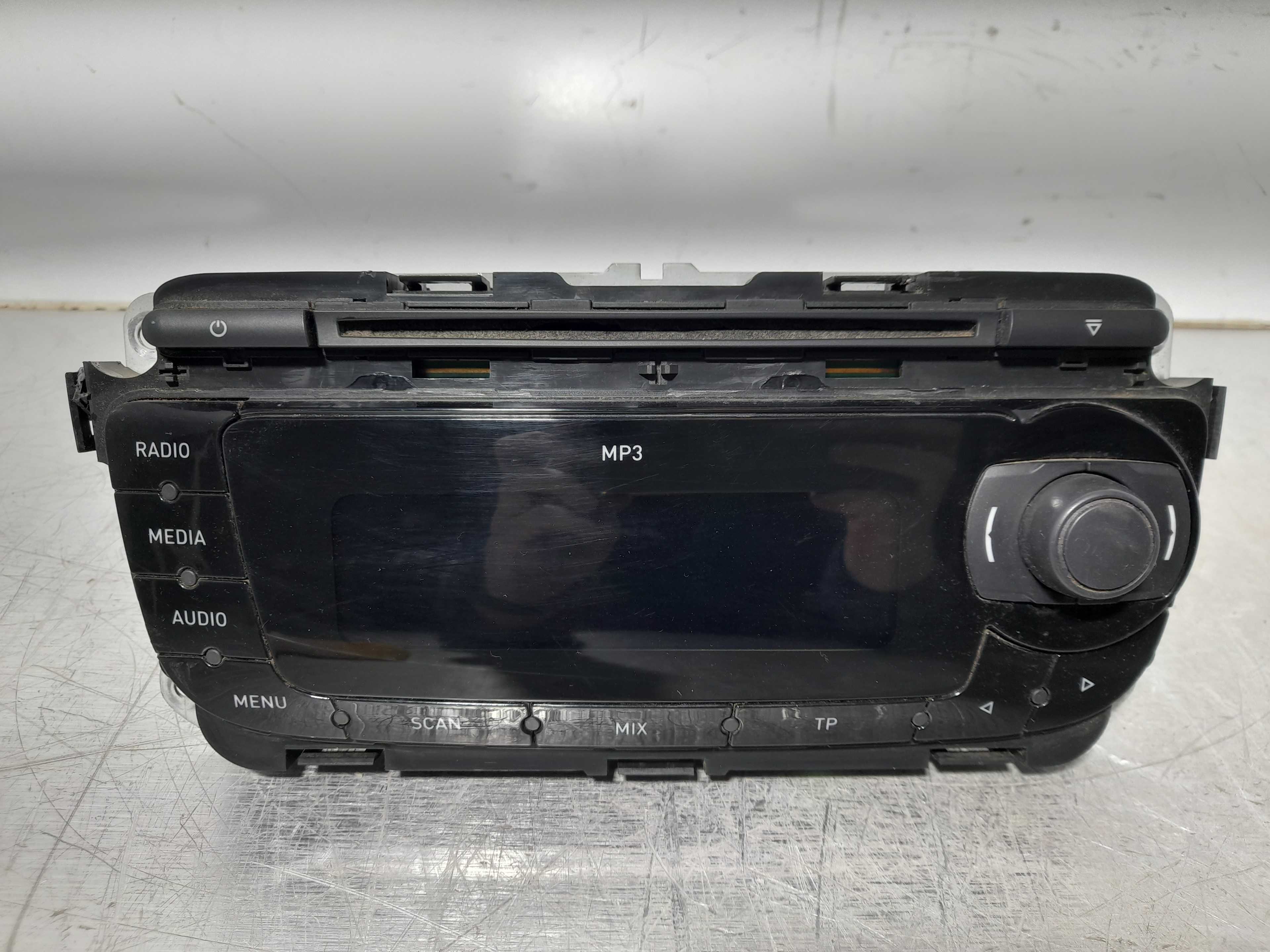 Recambio de sistema audio / radio cd para seat ibiza (6j5) ecomotive referencia OEM IAM 1J1035153C  