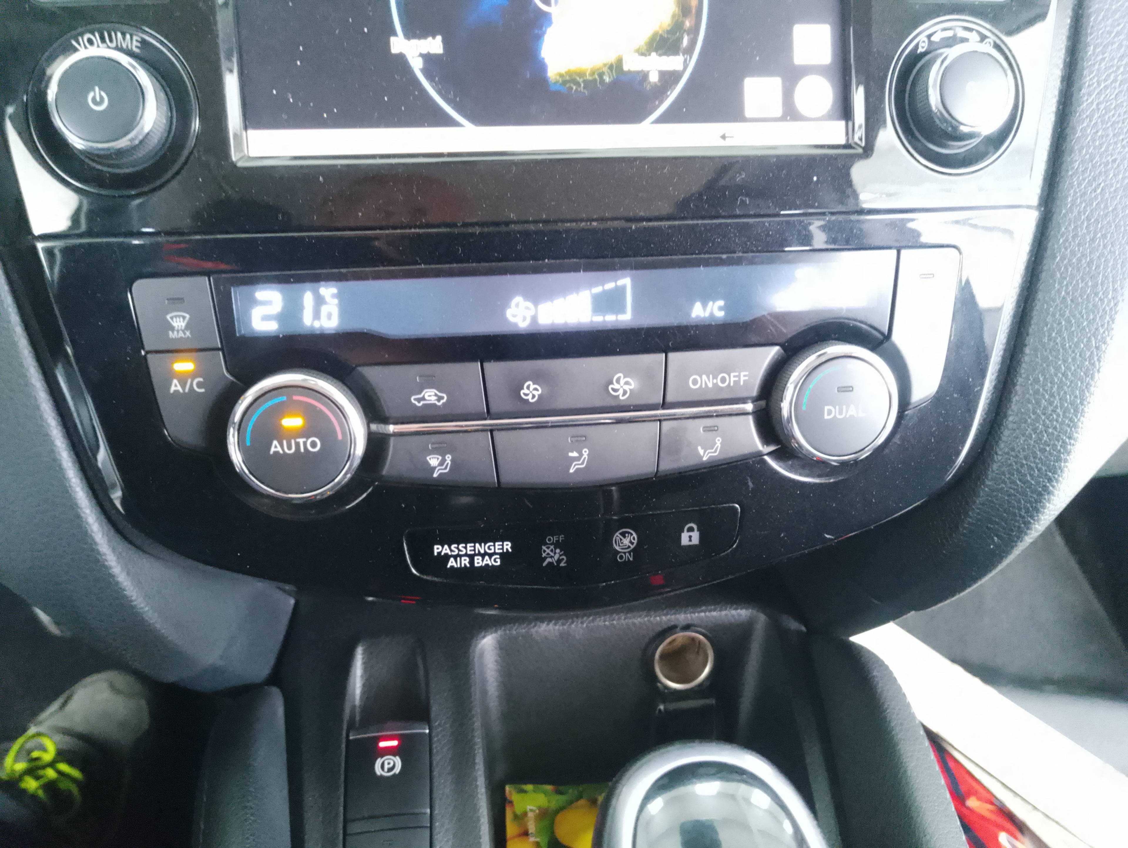 Recambio de mando climatizador para nissan qashqai (j11) n-style referencia OEM IAM 27500HV00A 20190829 