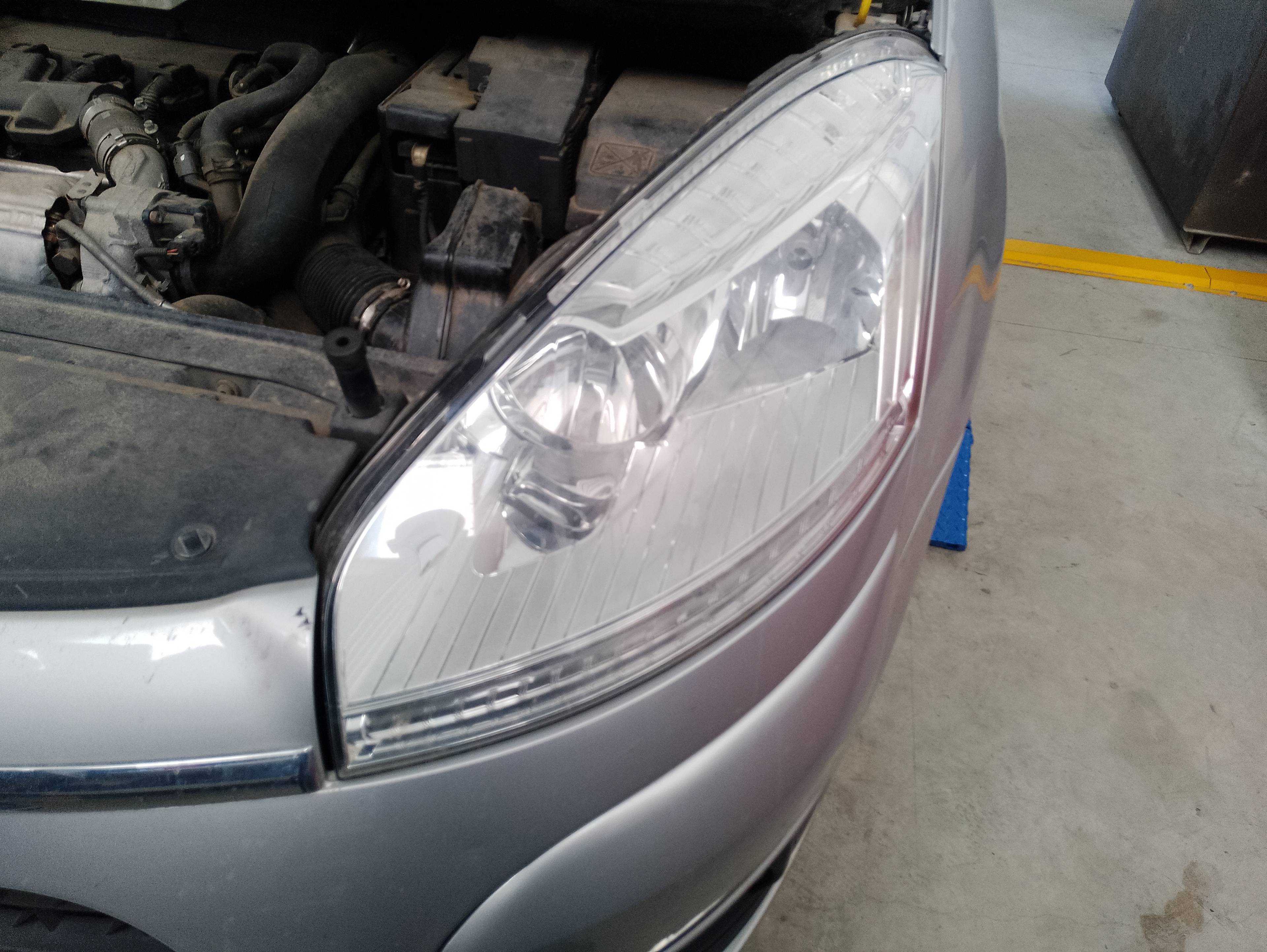 Recambio de faro izquierdo para citroën c4 picasso exclusive referencia OEM IAM 6208A8  