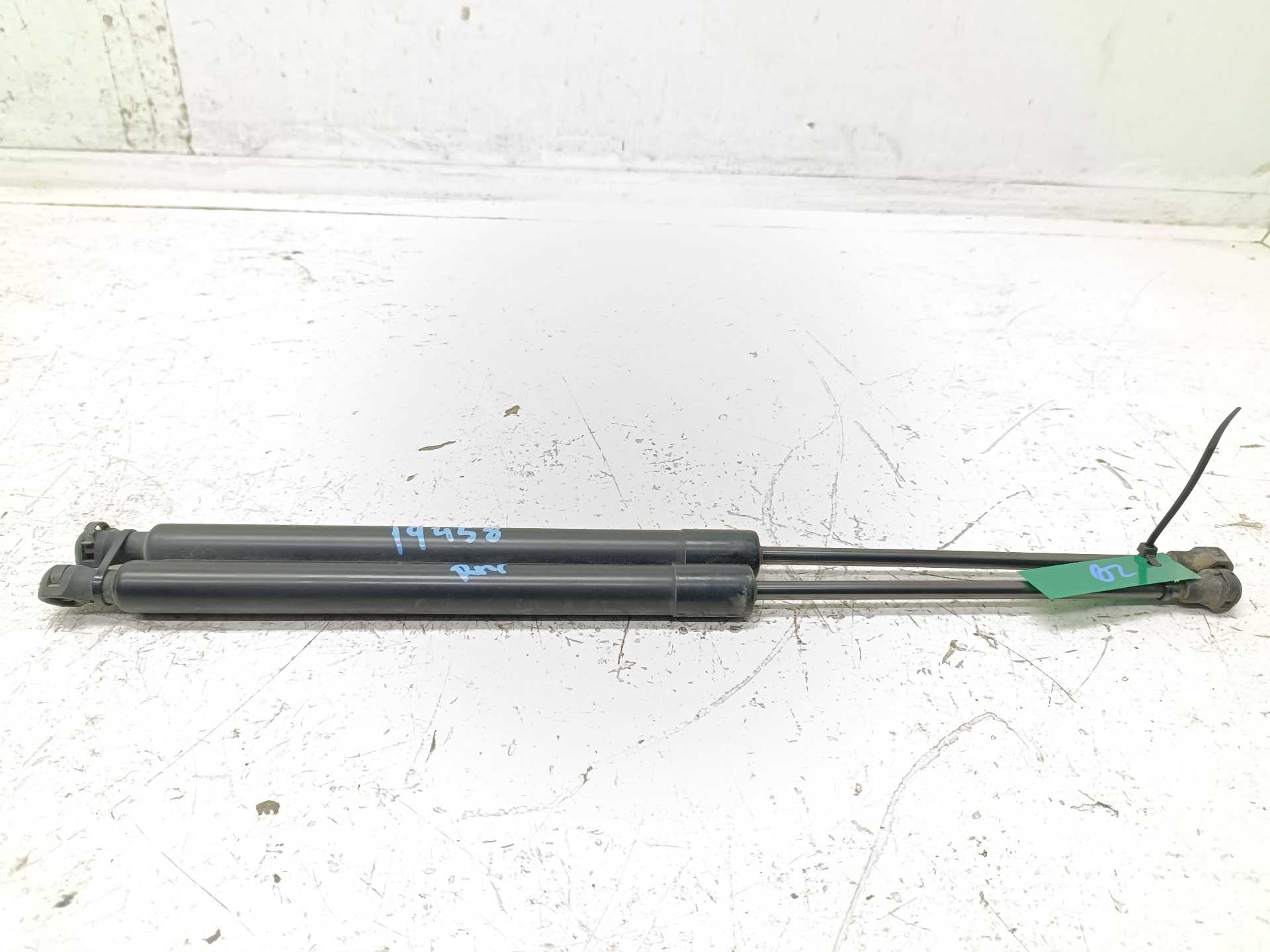Recambio de amortiguadores maletero / porton para peugeot 208 style referencia OEM IAM 9673083680  
