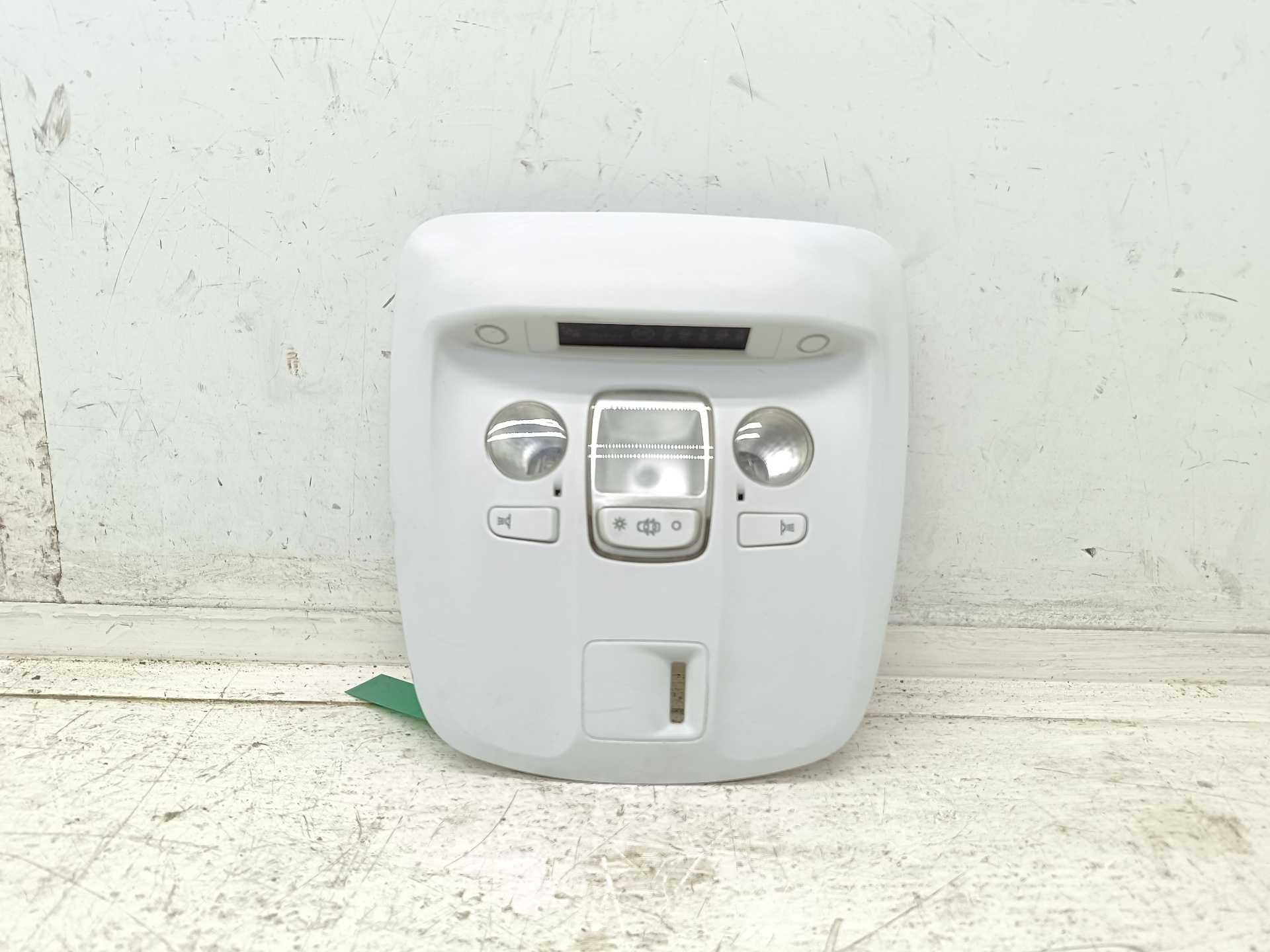 Recambio de luz interior para peugeot 308 active referencia OEM IAM 9677821577  
